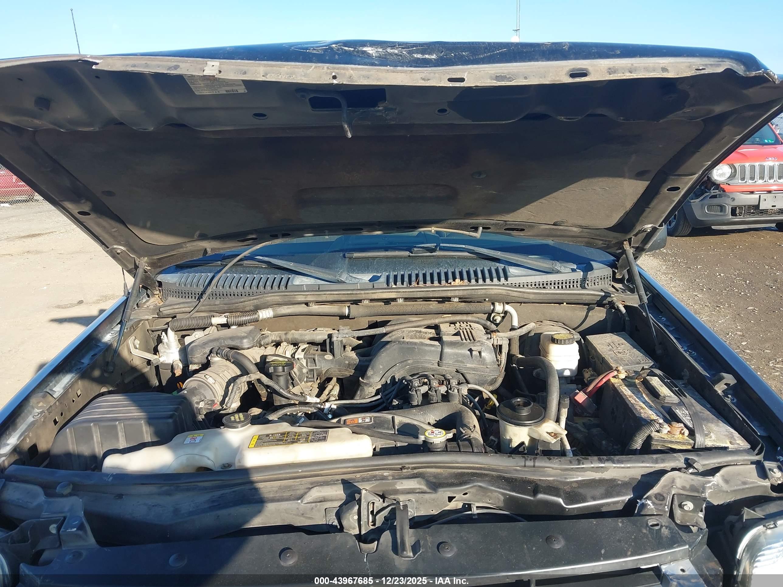 FORD EXPLORER image 10