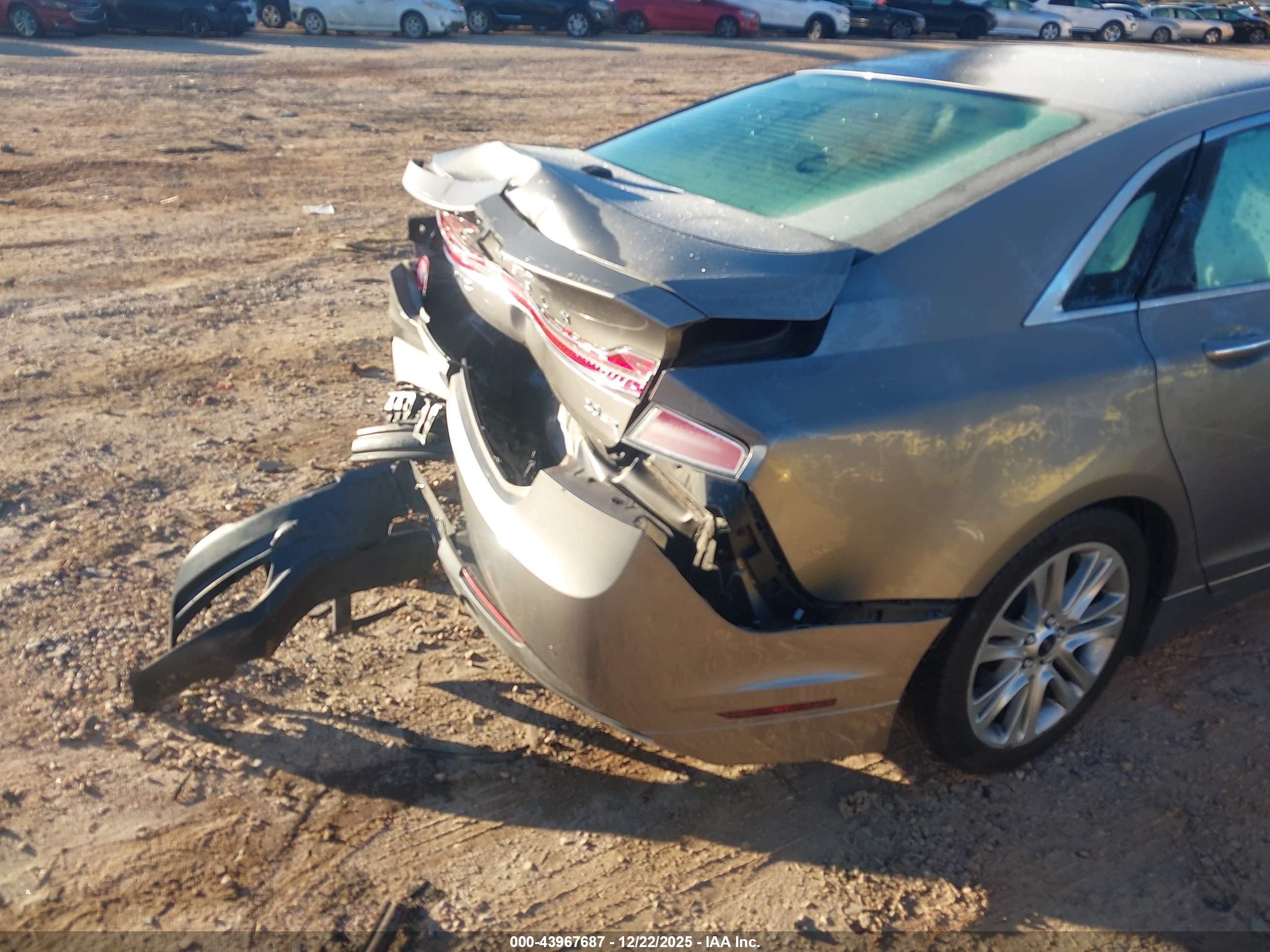 LINCOLN MKZ image 6