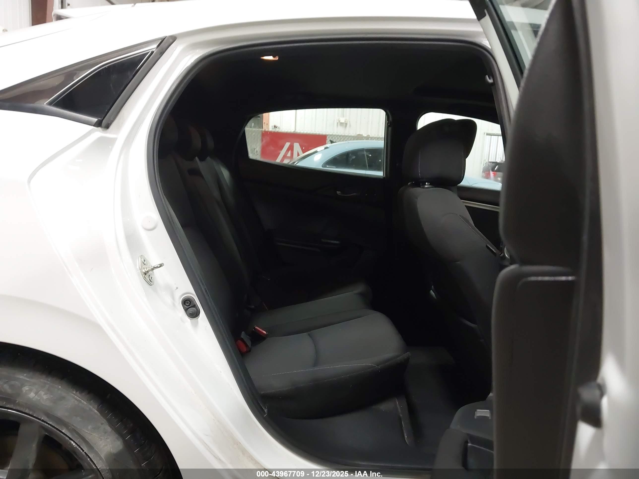 HONDA CIVIC image 8
