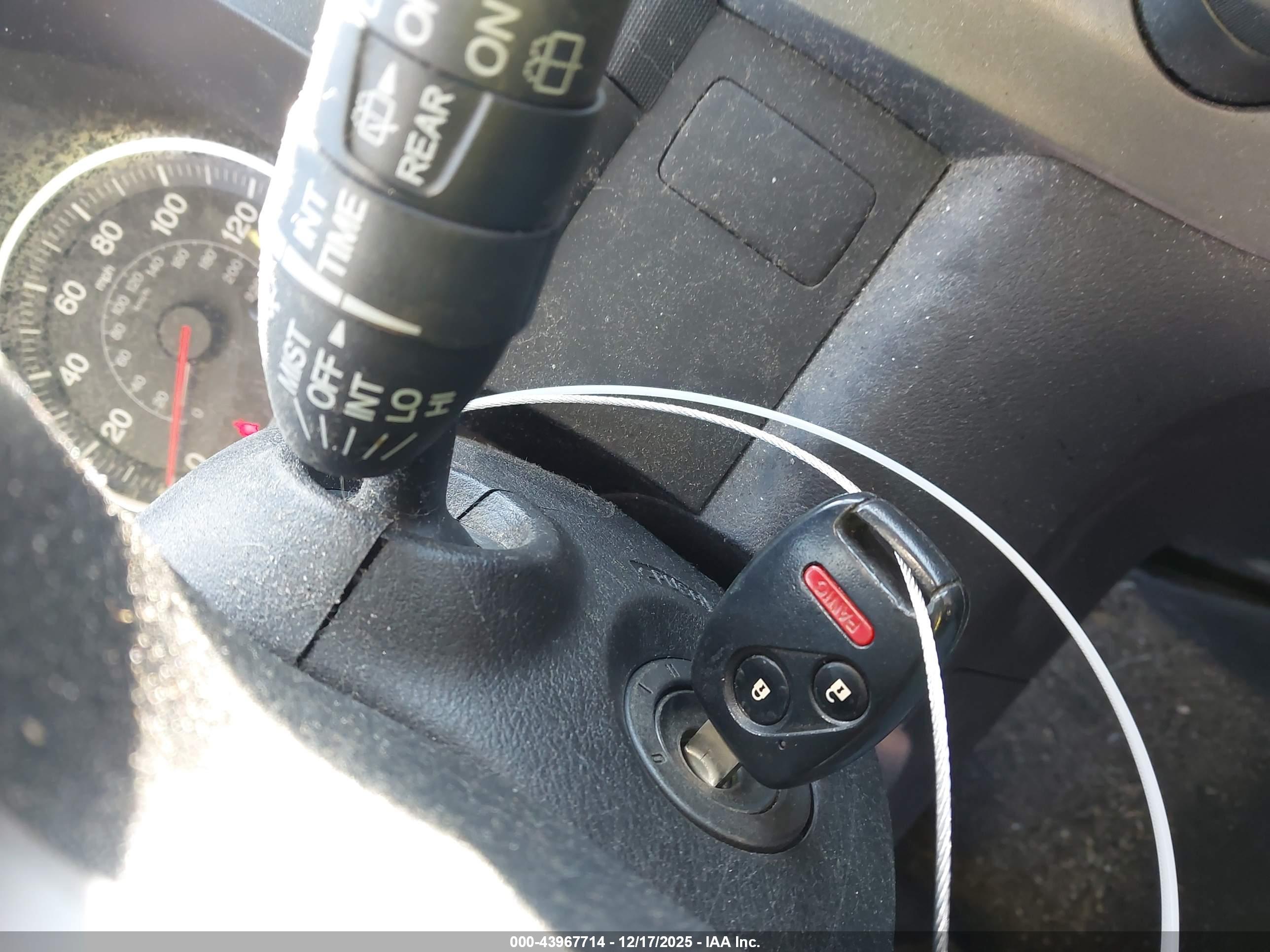 HONDA CR-V image 11