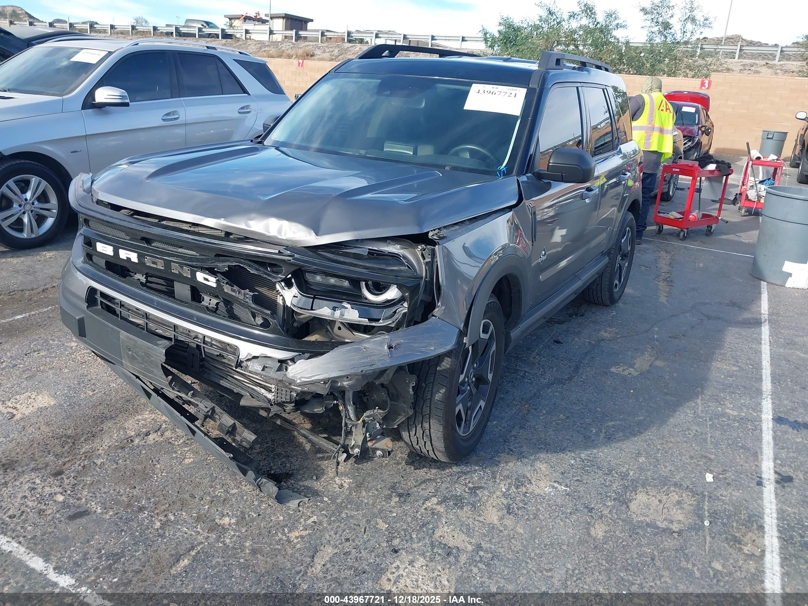 FORD BRONCO image 2
