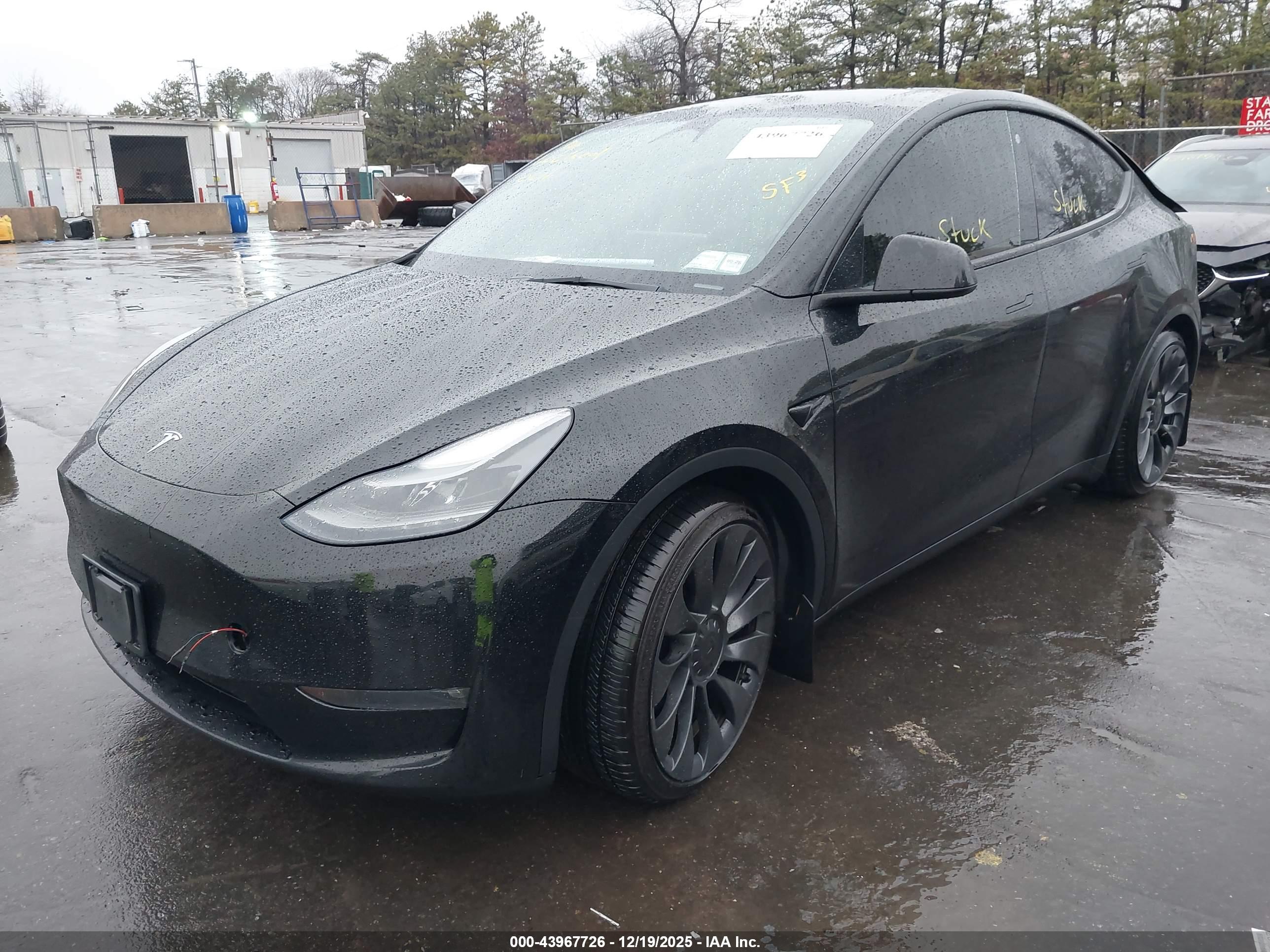 TESLA MODEL image 2