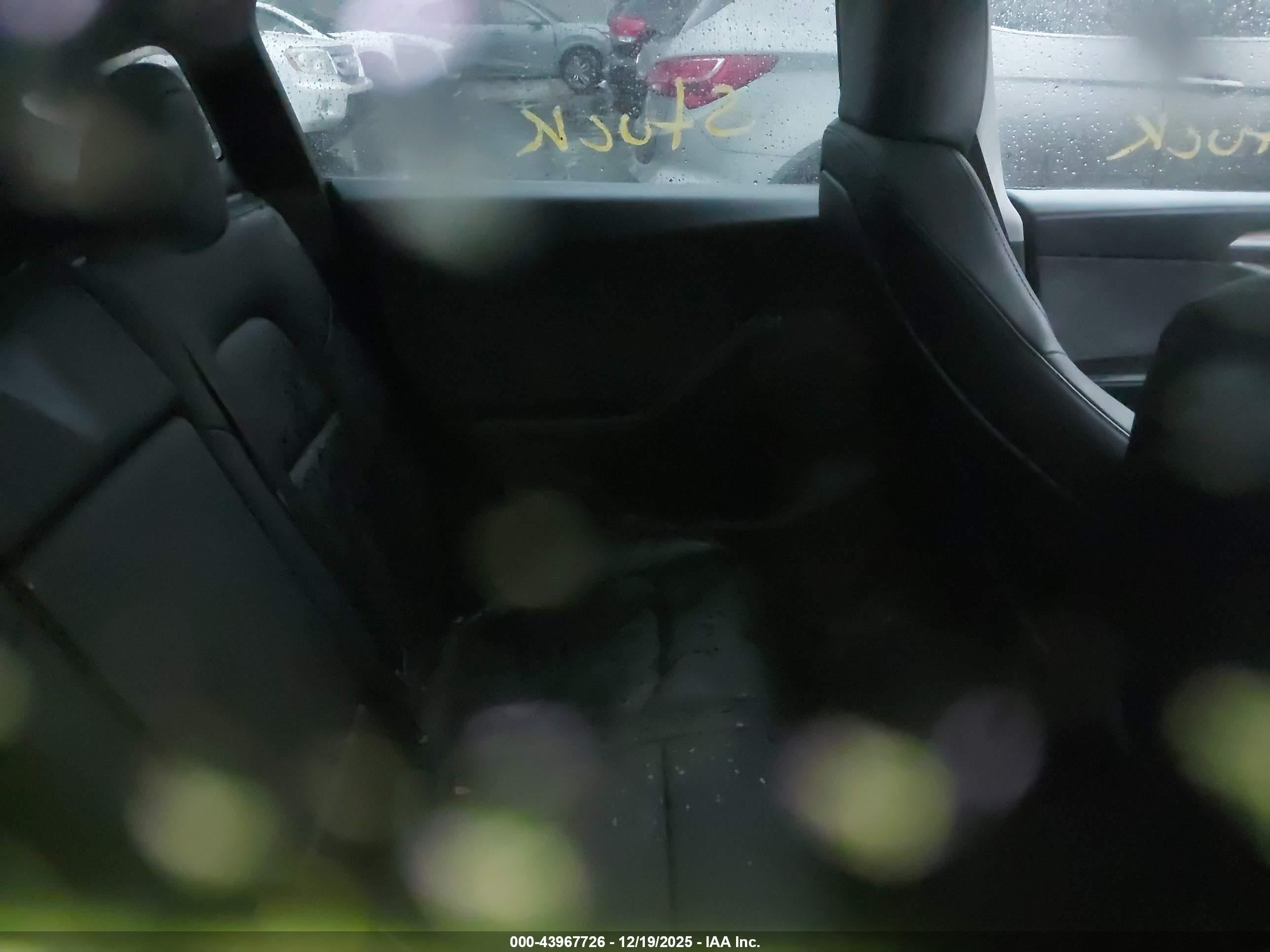 TESLA MODEL image 8