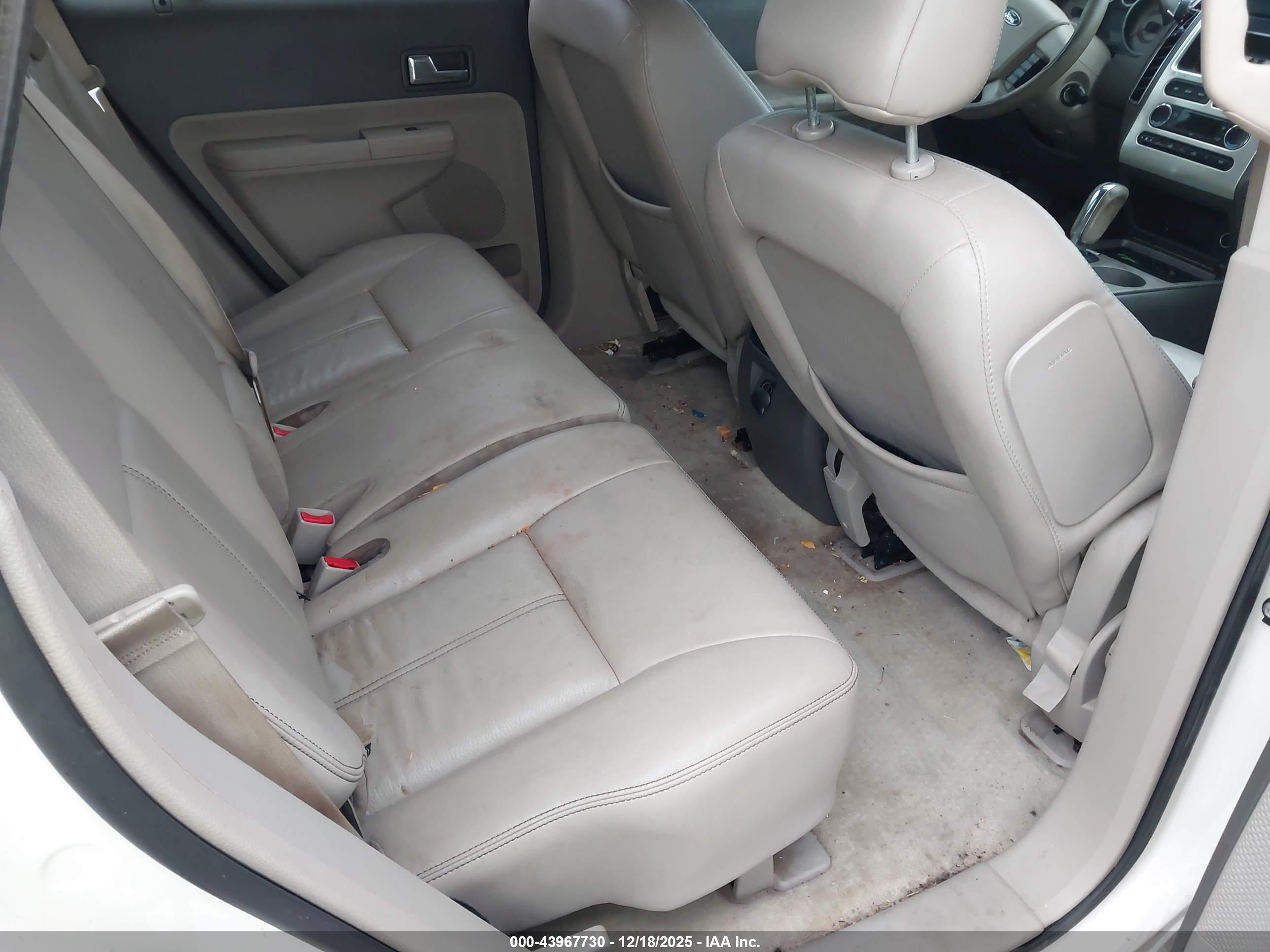 FORD EDGE image 8