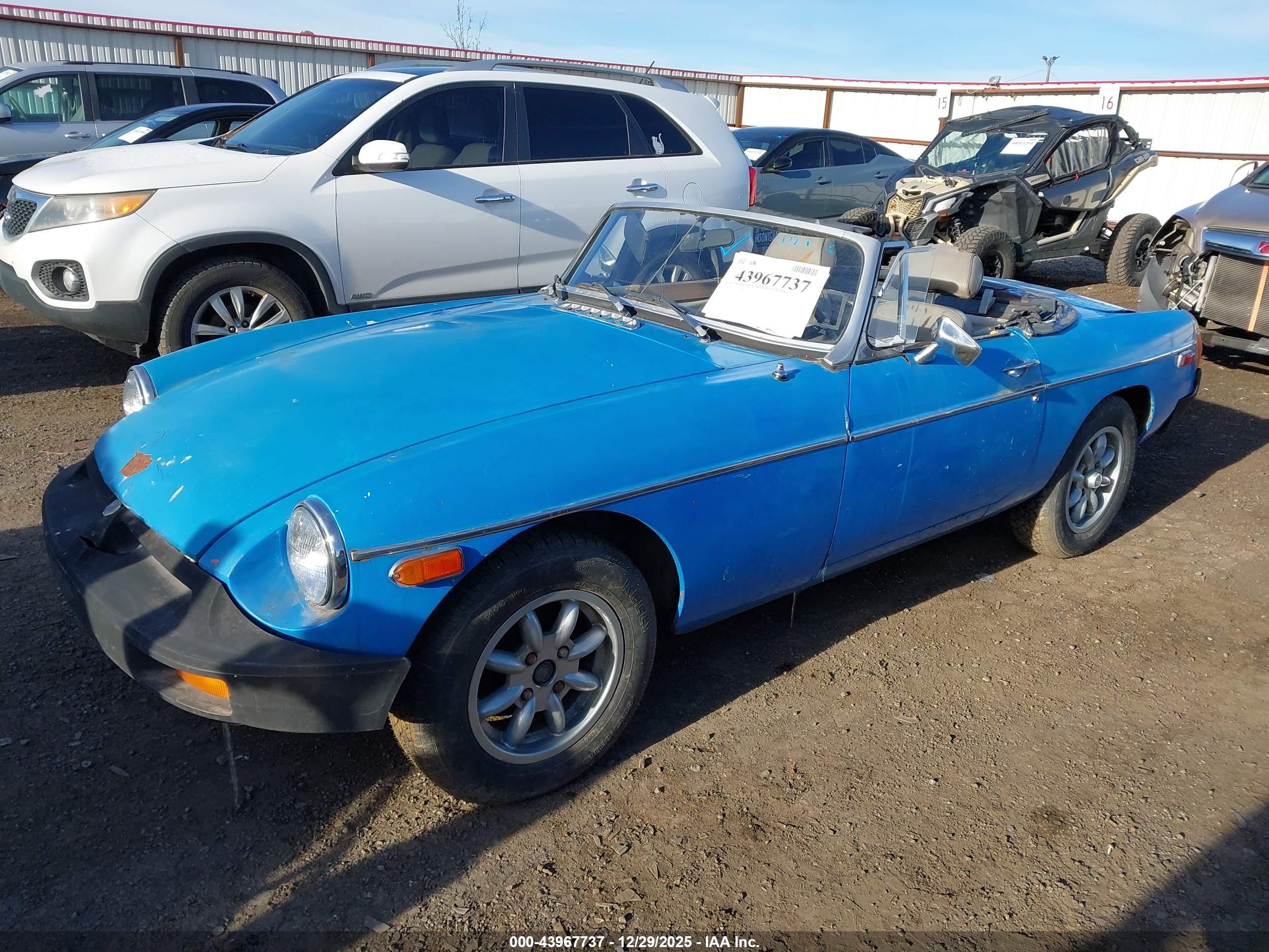 MG MGB image 2