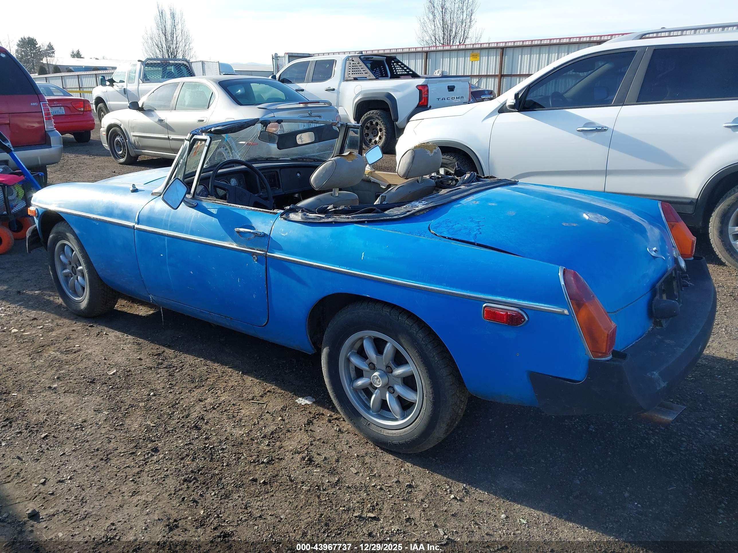 MG MGB image 3