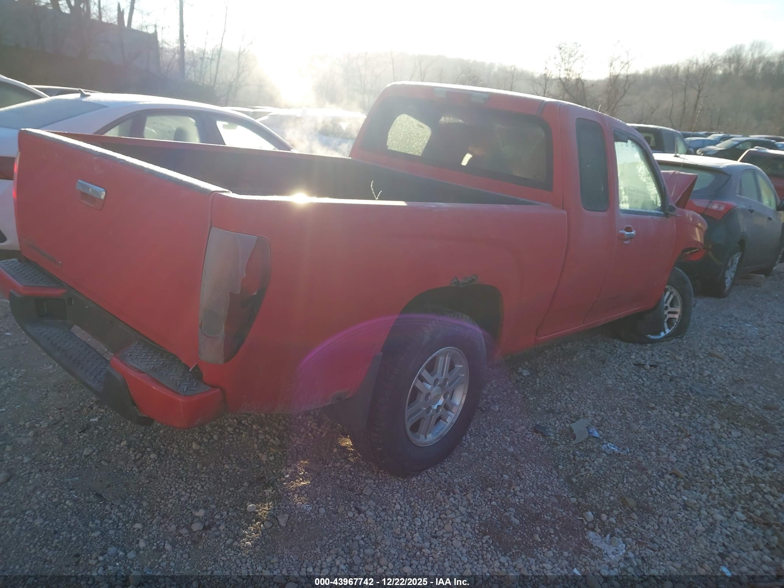 CHEVROLET COLORADO image 4
