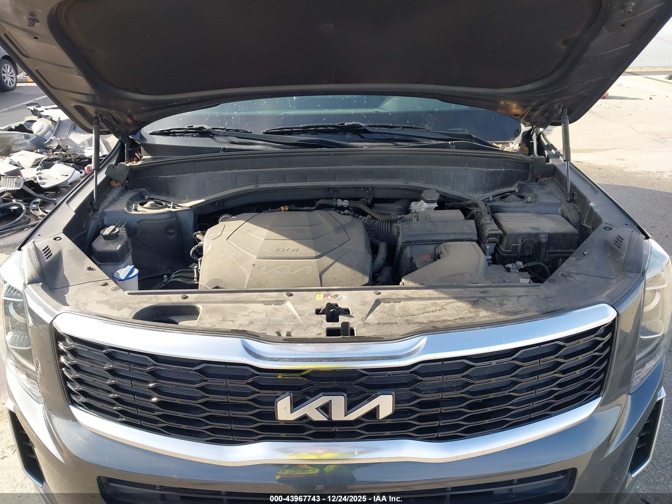 KIA TELLURIDE image 10
