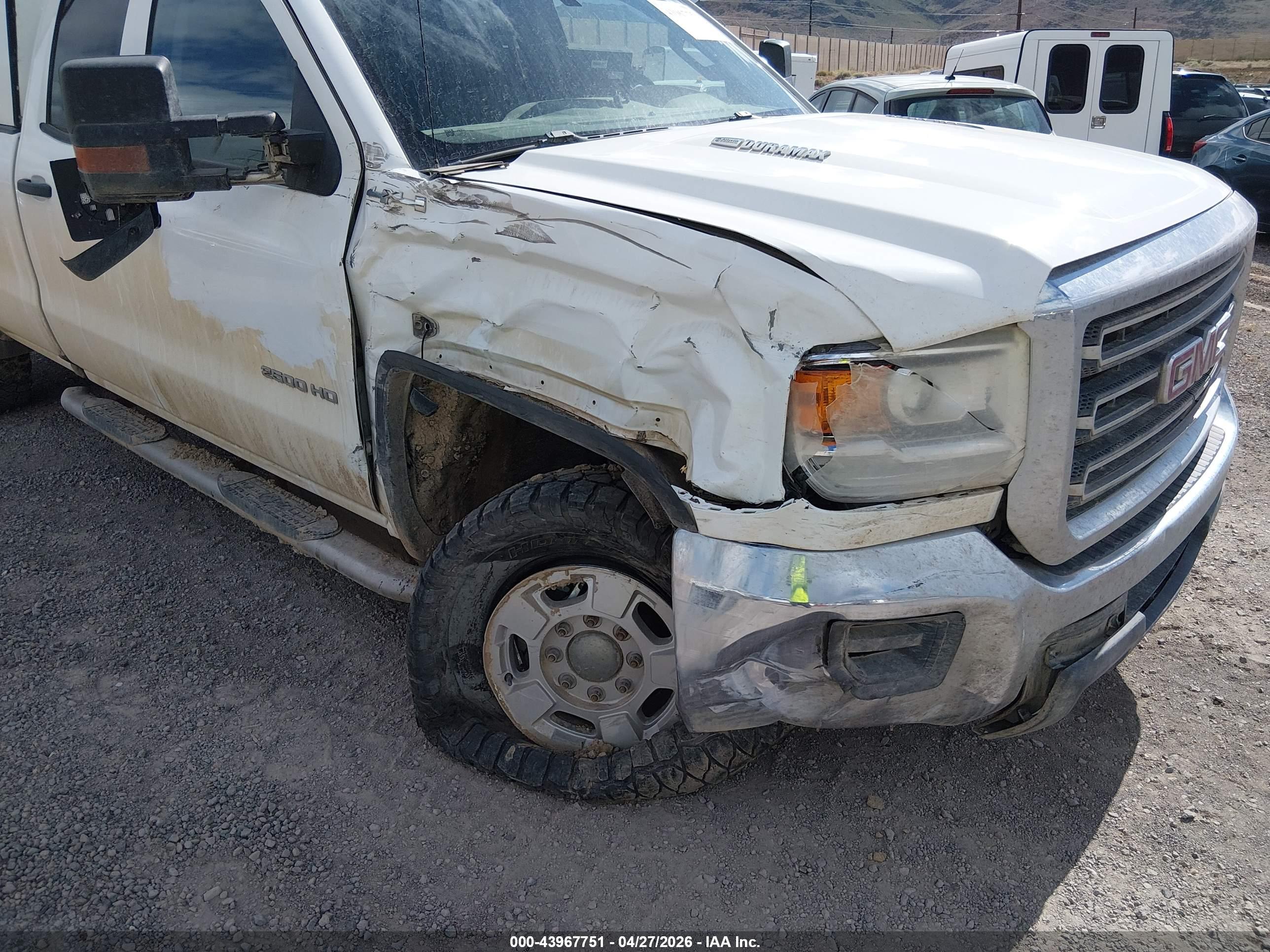 GMC SIERRA image 6