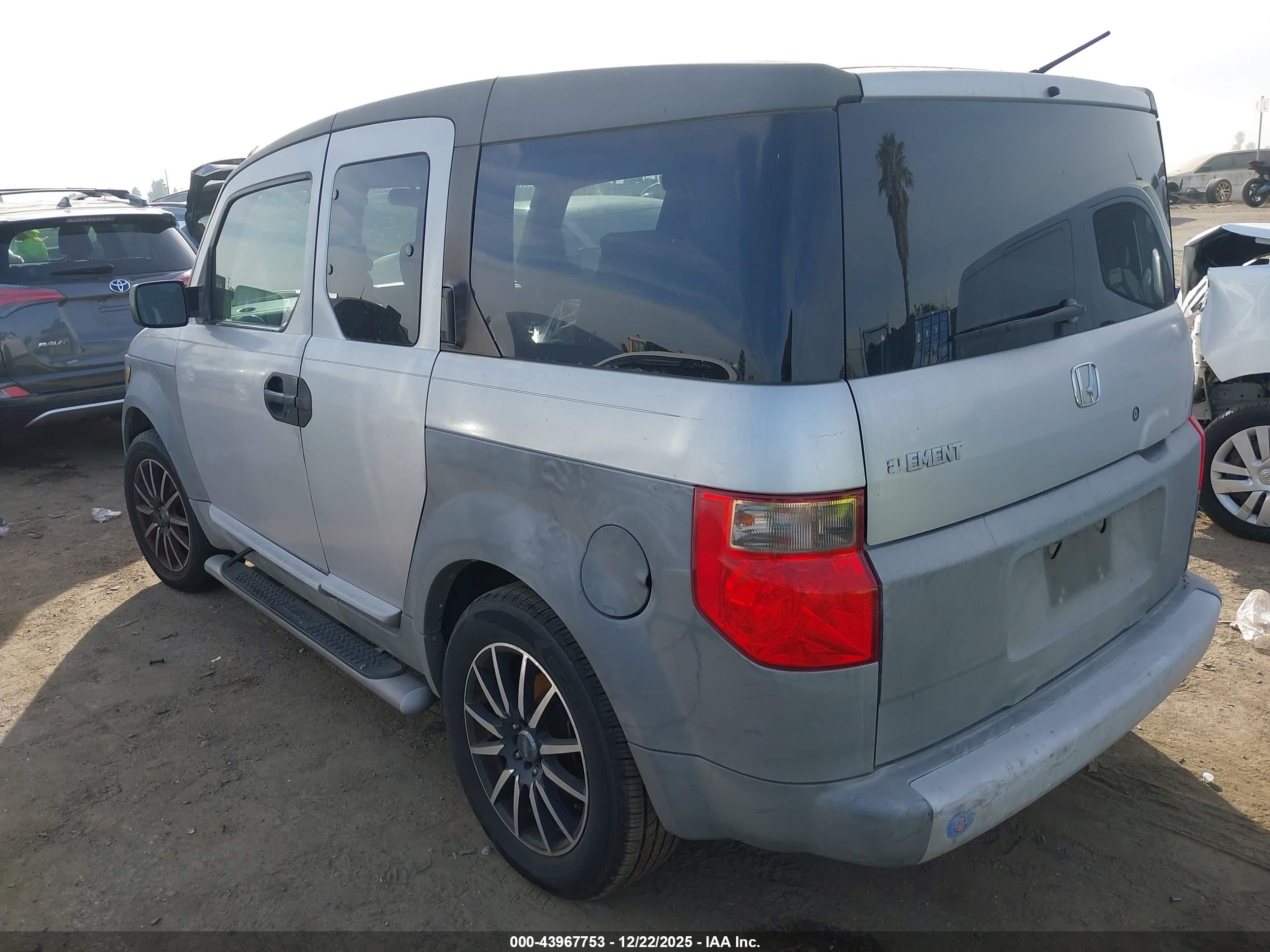 HONDA ELEMENT image 3