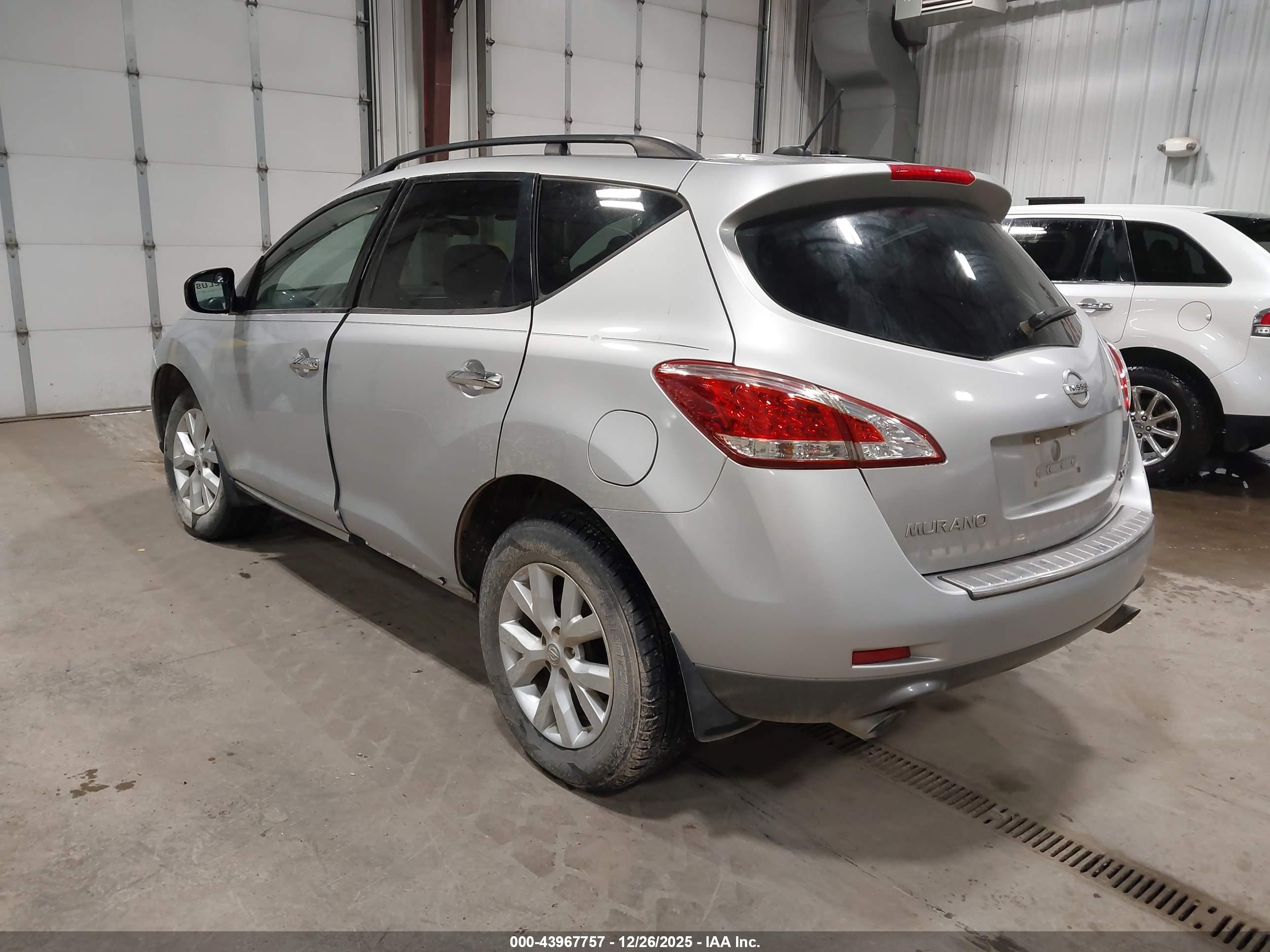 NISSAN MURANO image 3