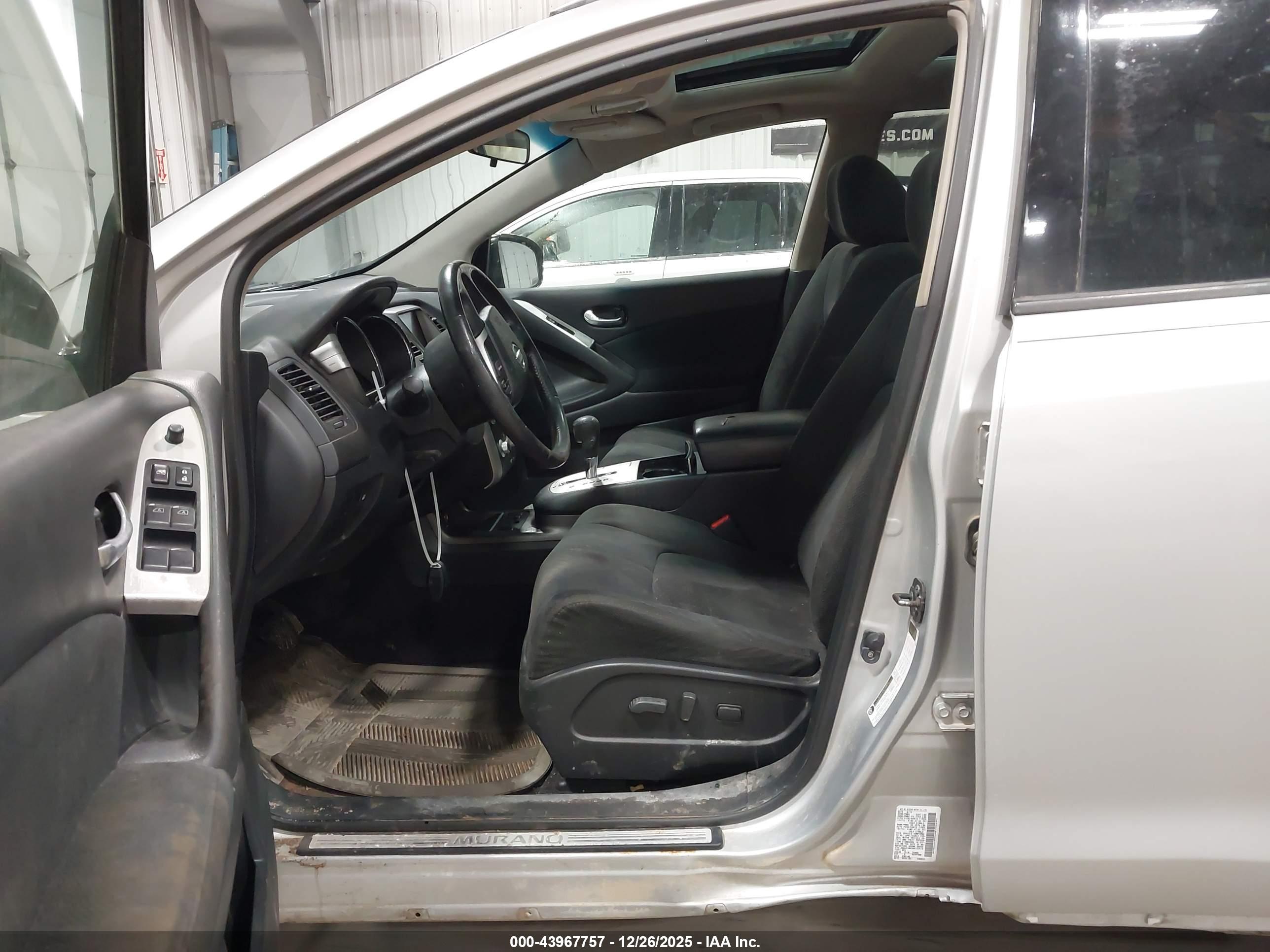 NISSAN MURANO image 5