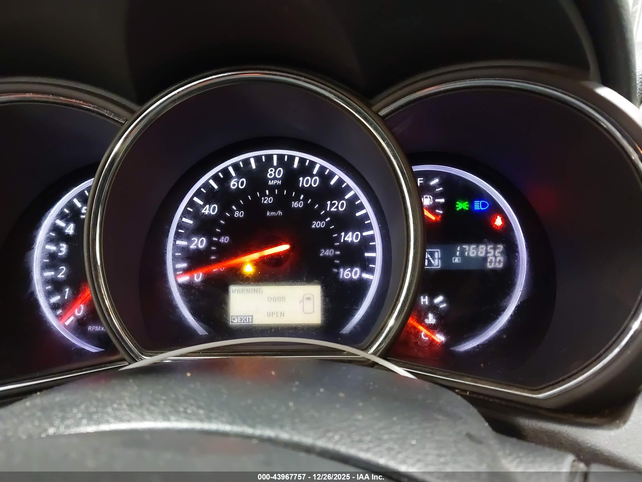 NISSAN MURANO image 7