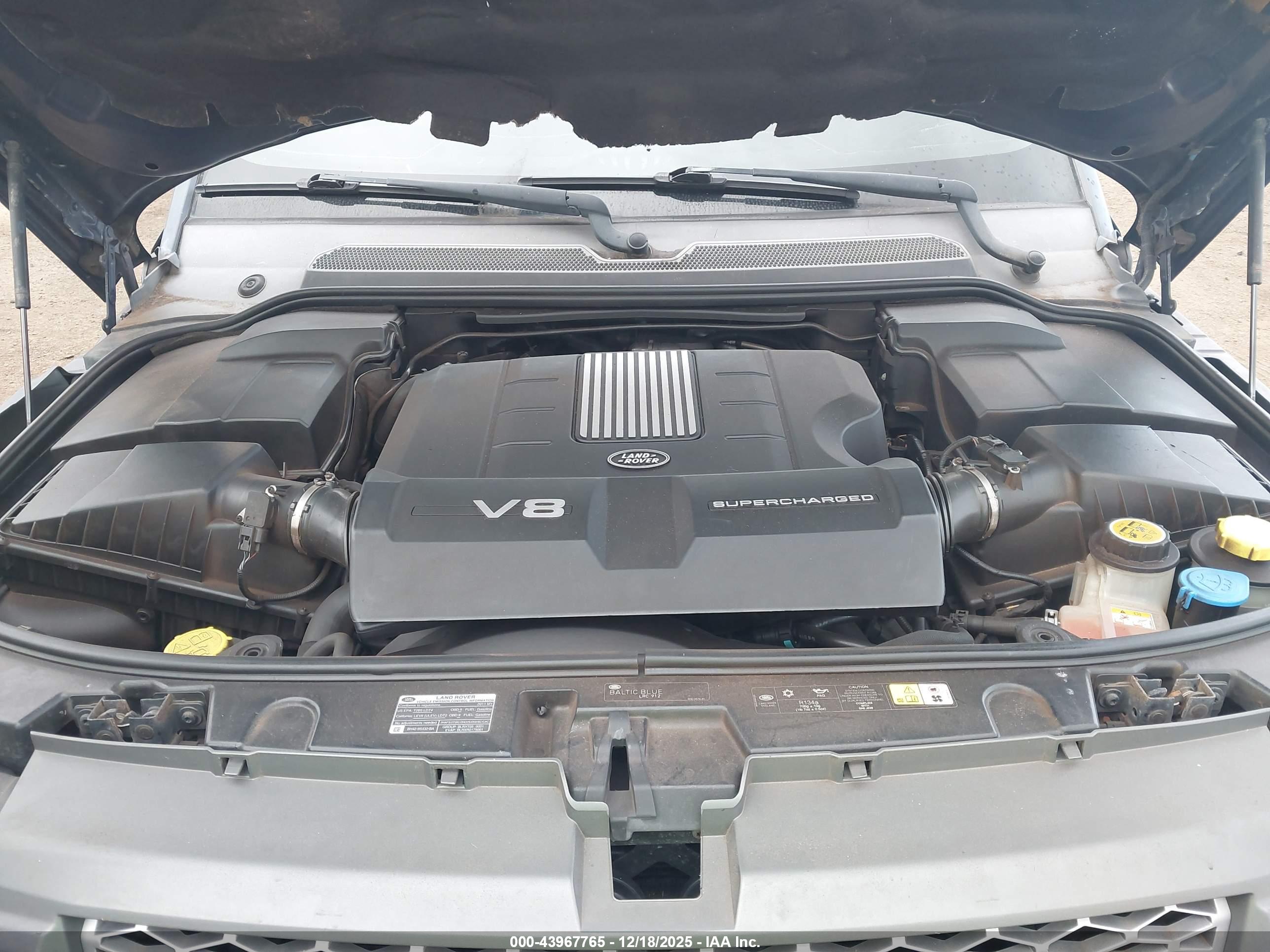 LAND ROVER image 10