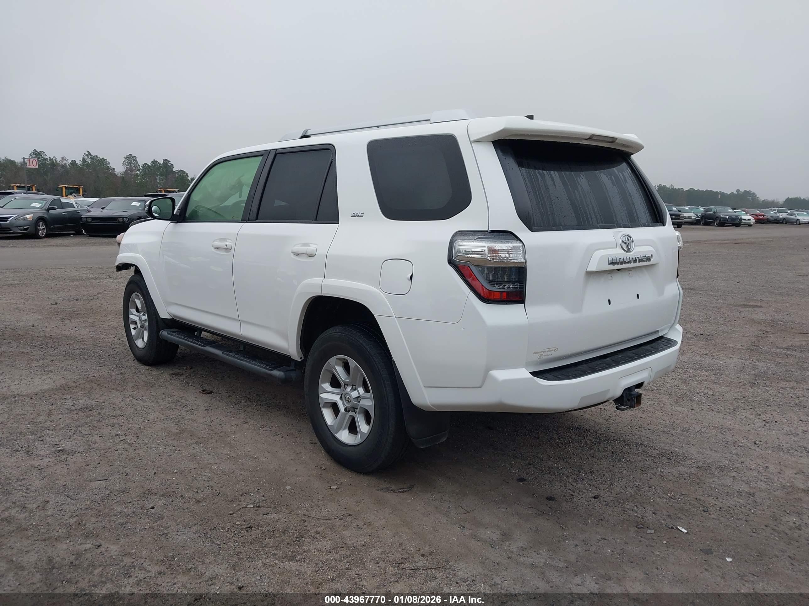 TOYOTA 4RUNNER image 3