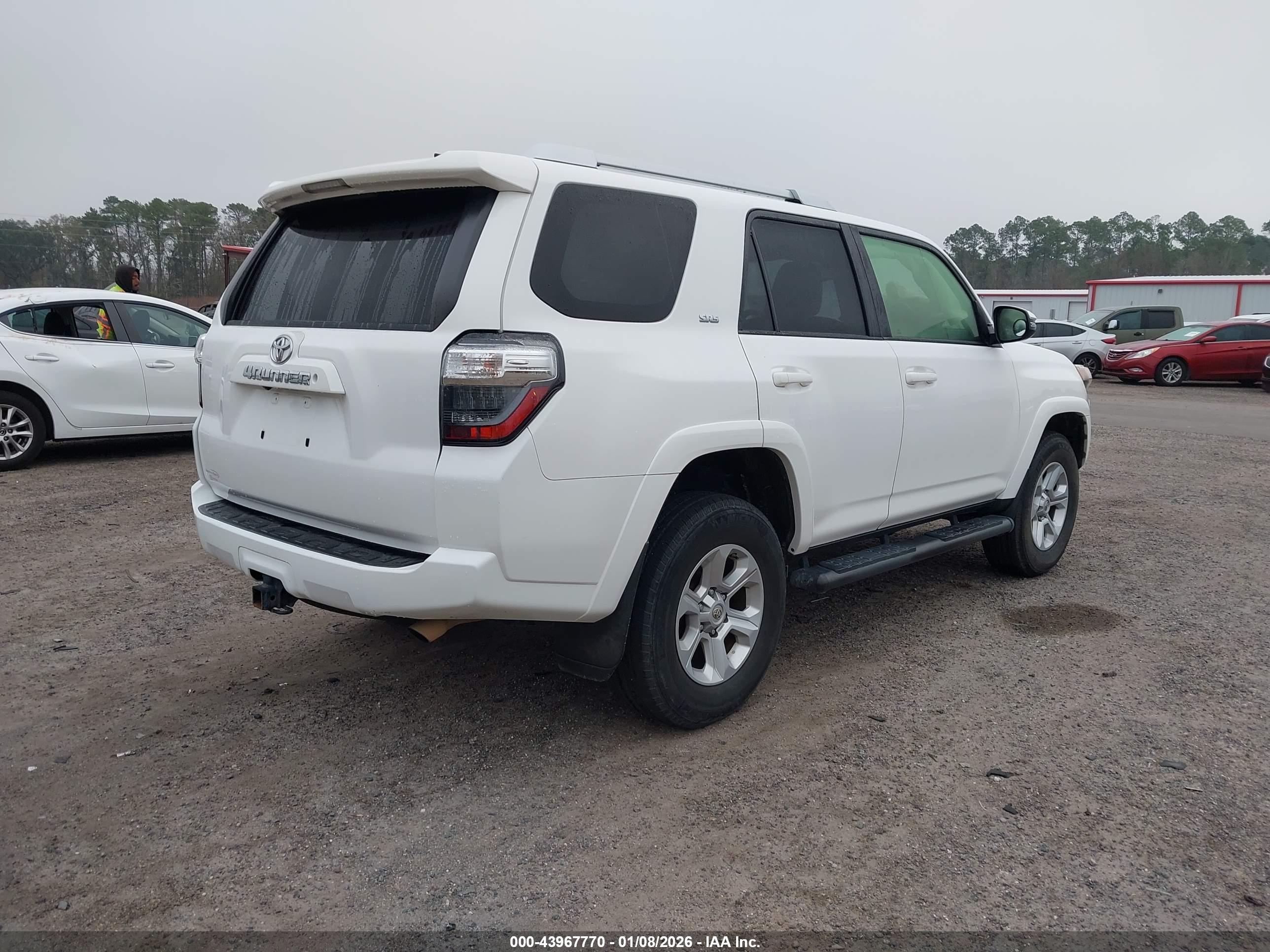 TOYOTA 4RUNNER image 4