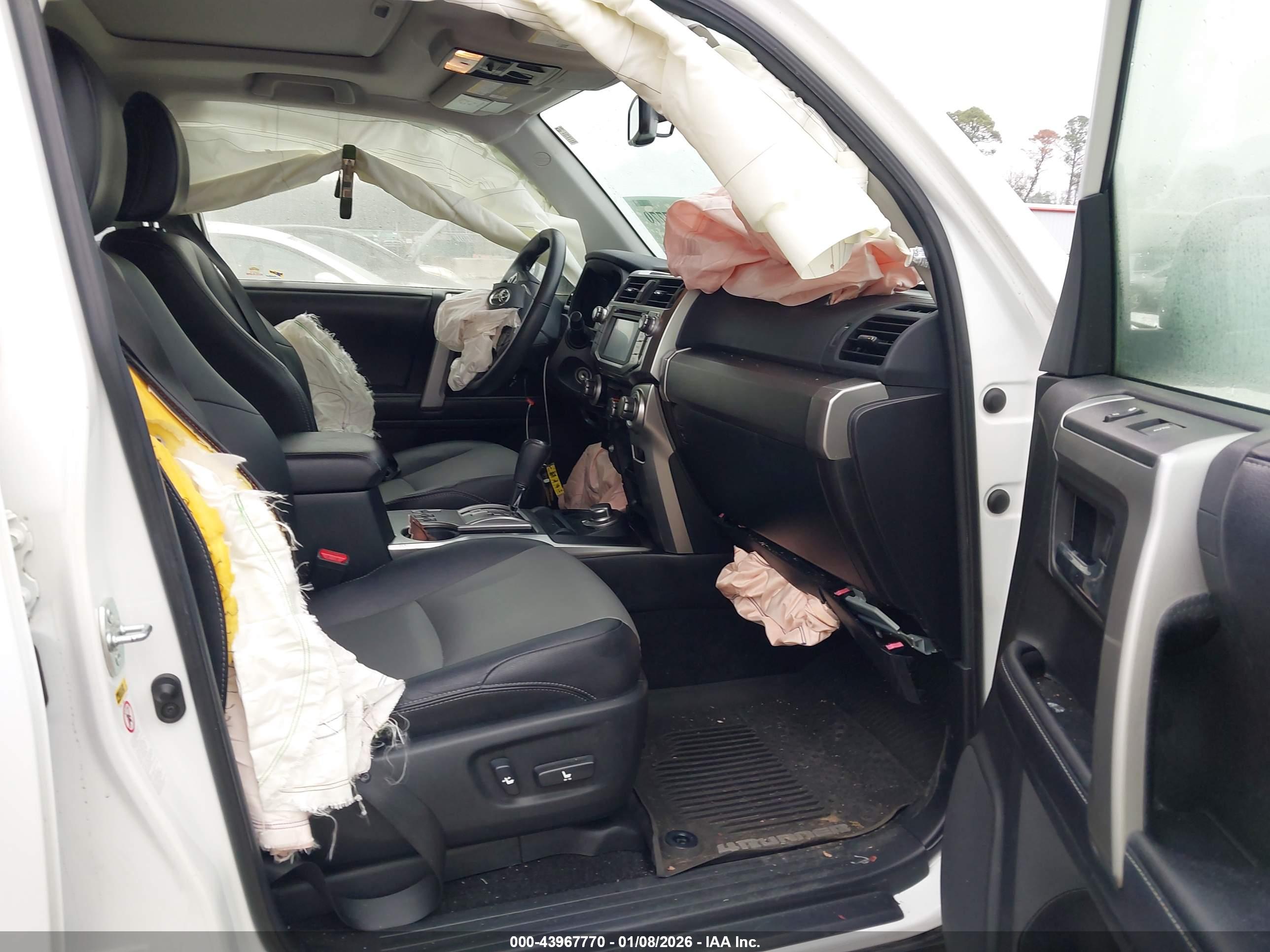 TOYOTA 4RUNNER image 5