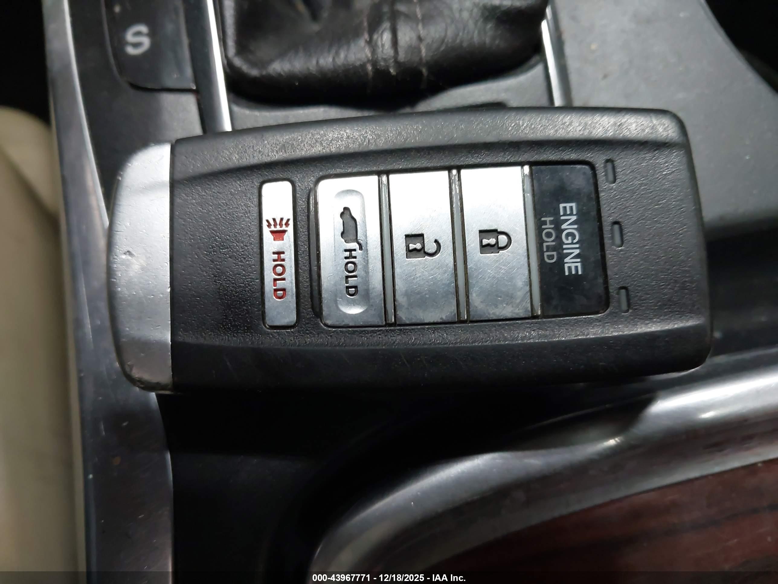 ACURA MDX image 11