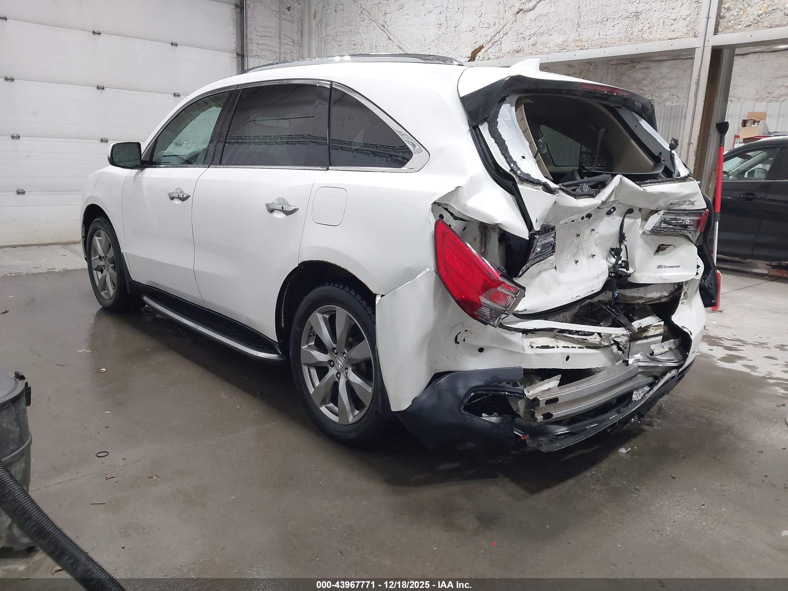 ACURA MDX image 3