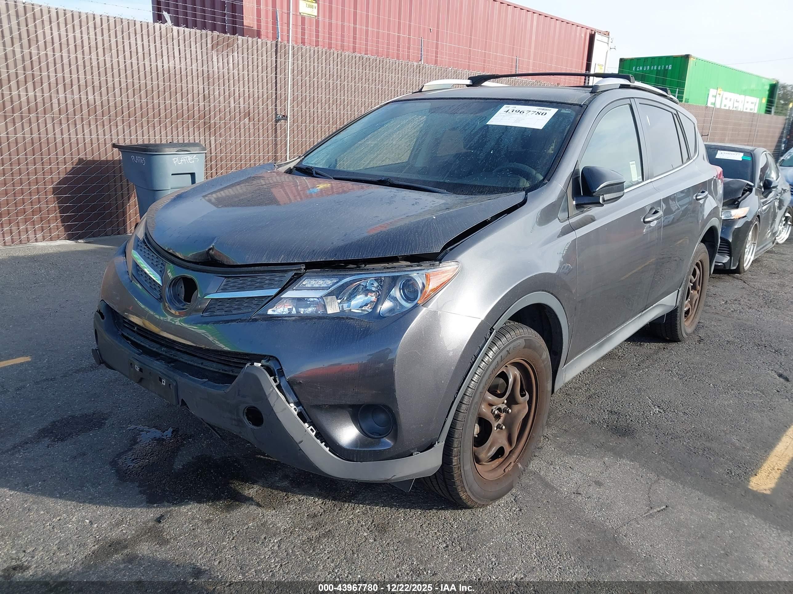 TOYOTA RAV4 image 2