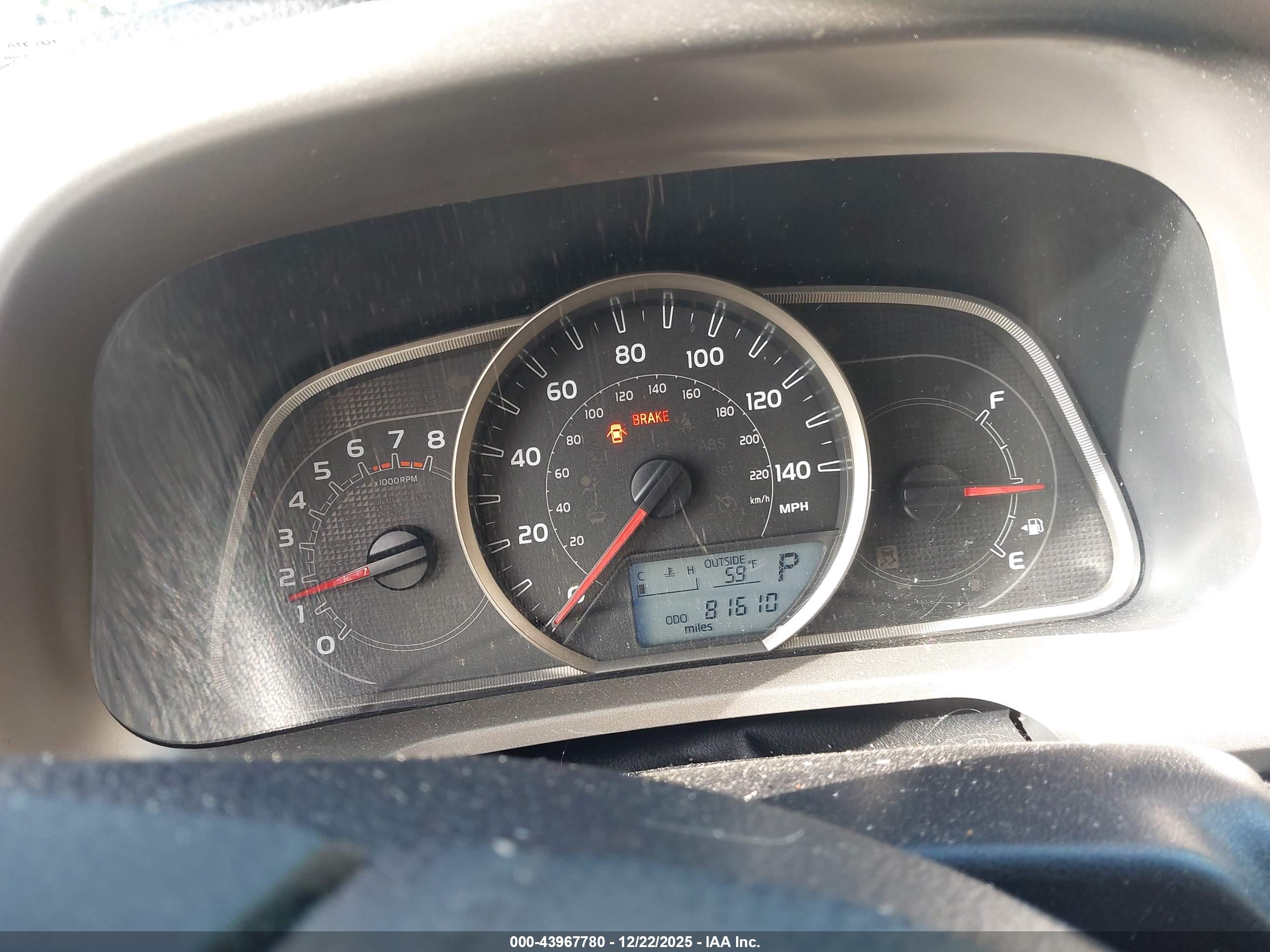TOYOTA RAV4 image 7