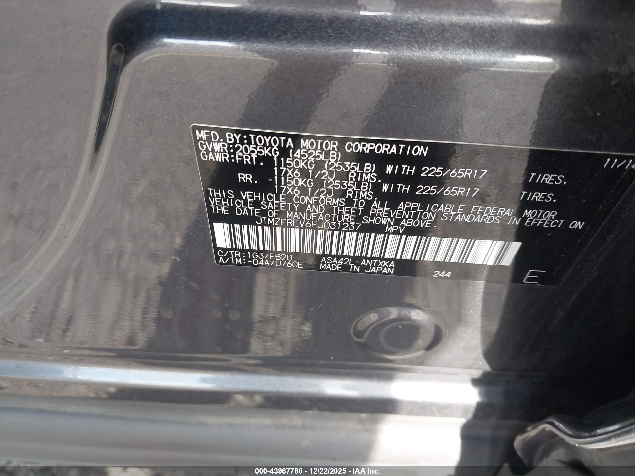 TOYOTA RAV4 image 9