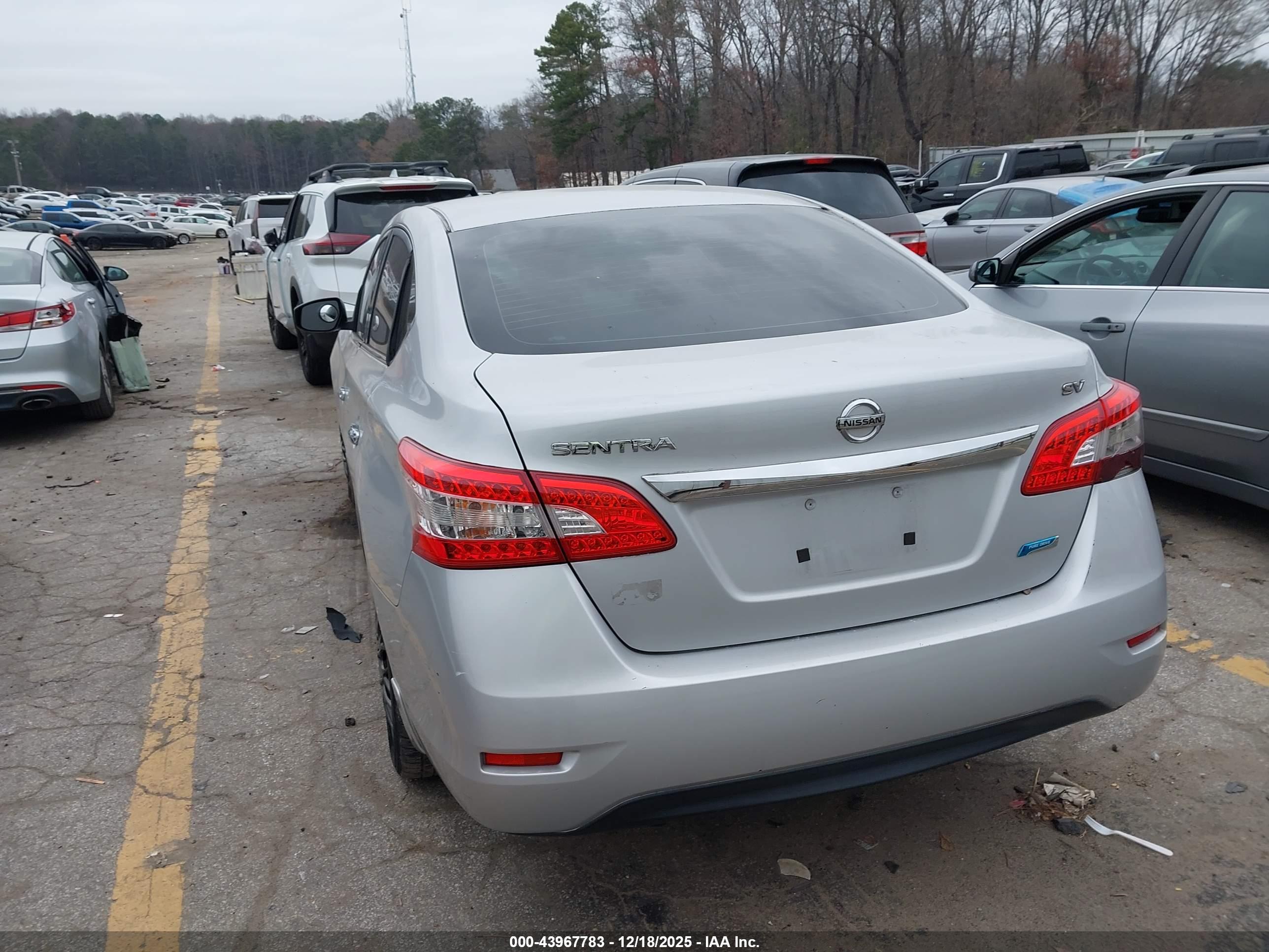 NISSAN SENTRA image 3