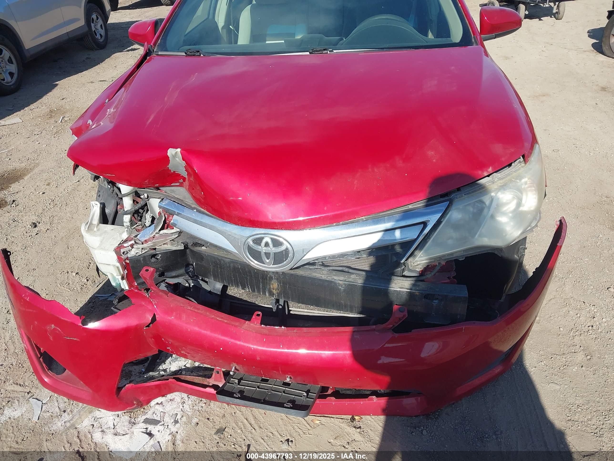 TOYOTA CAMRY image 6