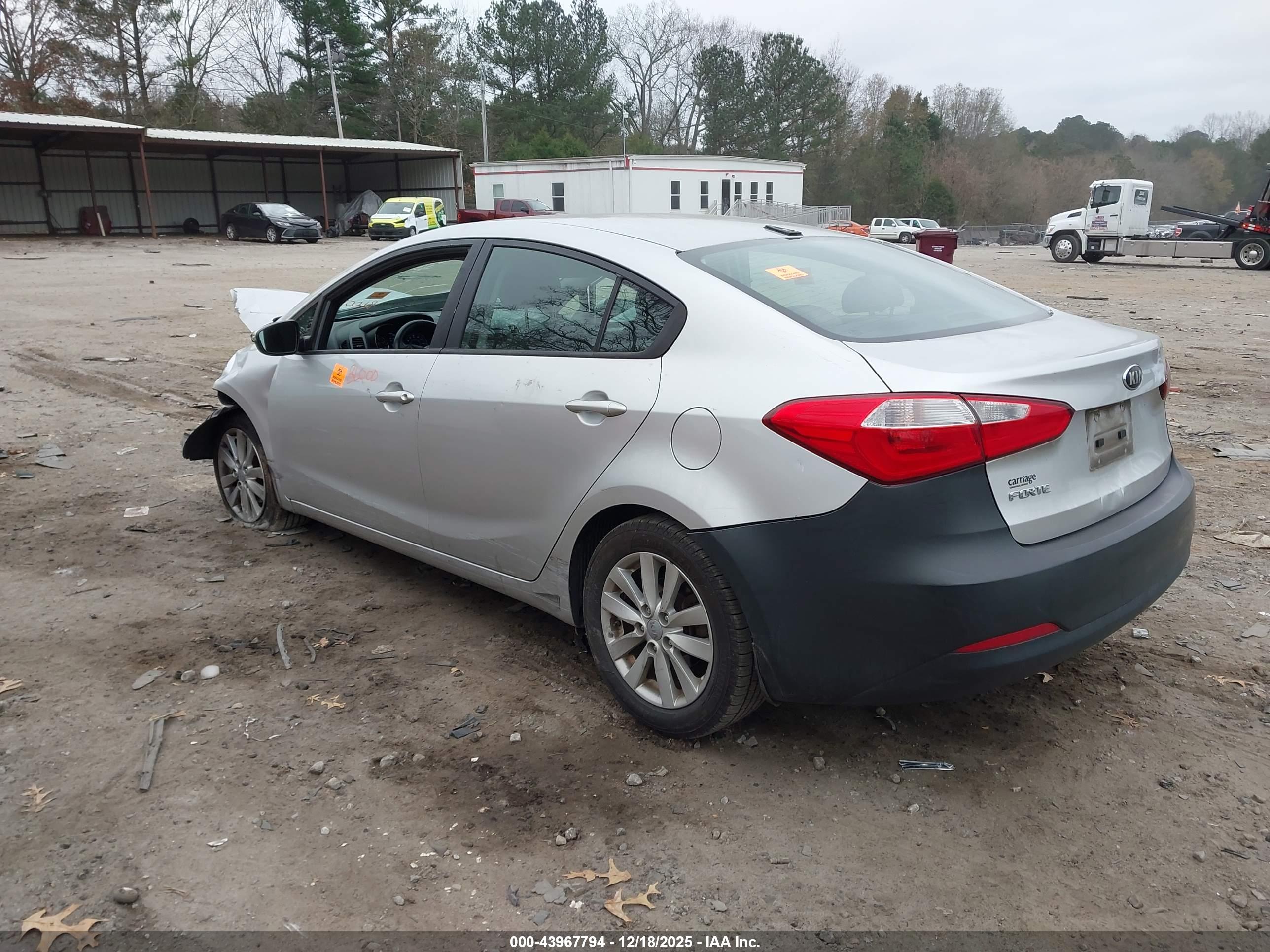 KIA FORTE image 3