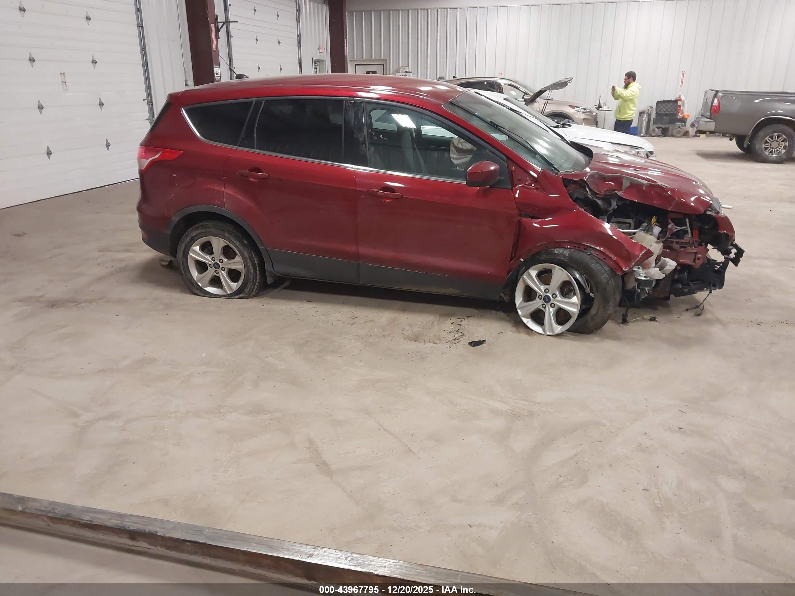 FORD ESCAPE image 5