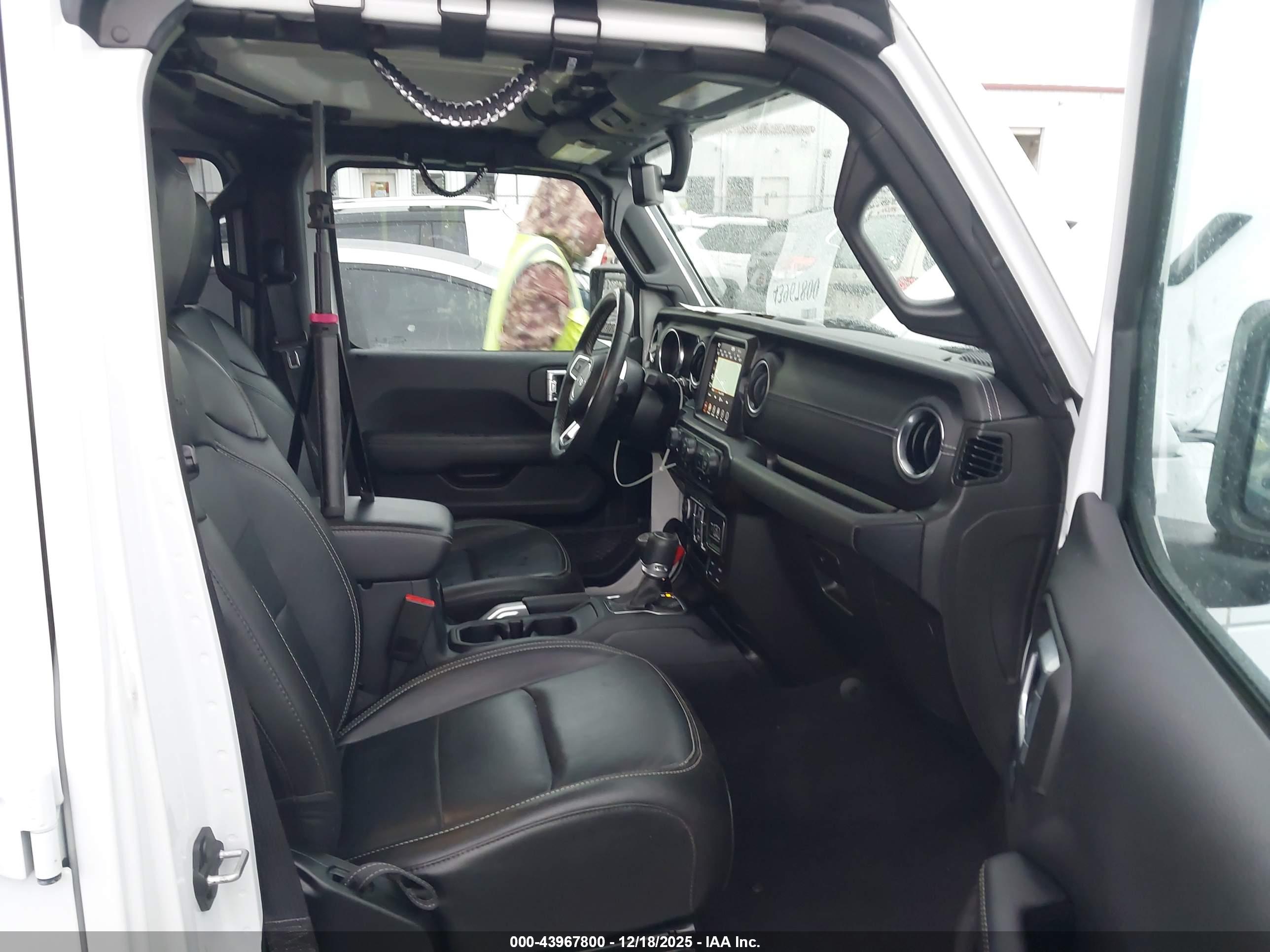 JEEP WRANGLER image 5