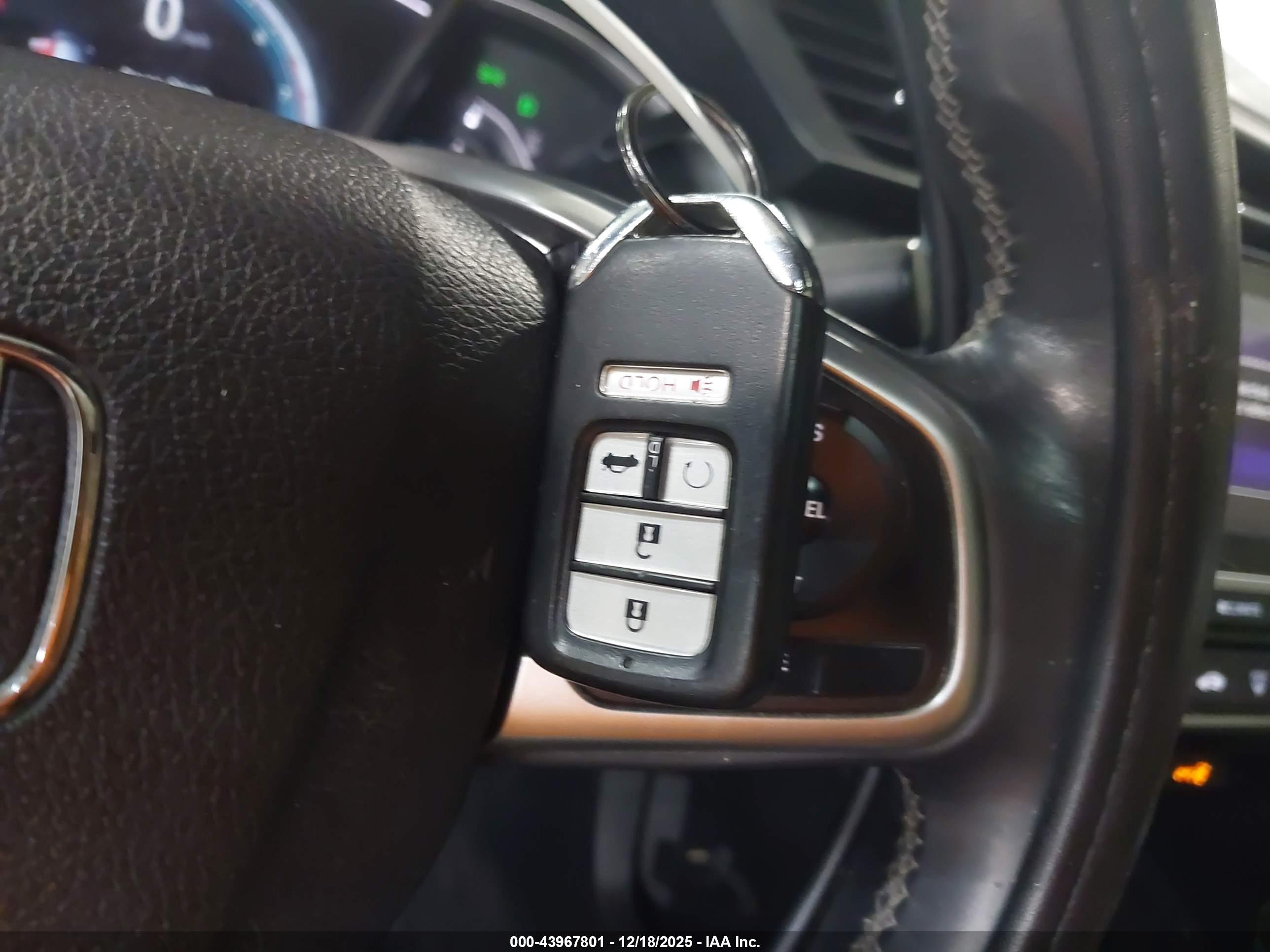 HONDA CIVIC image 11