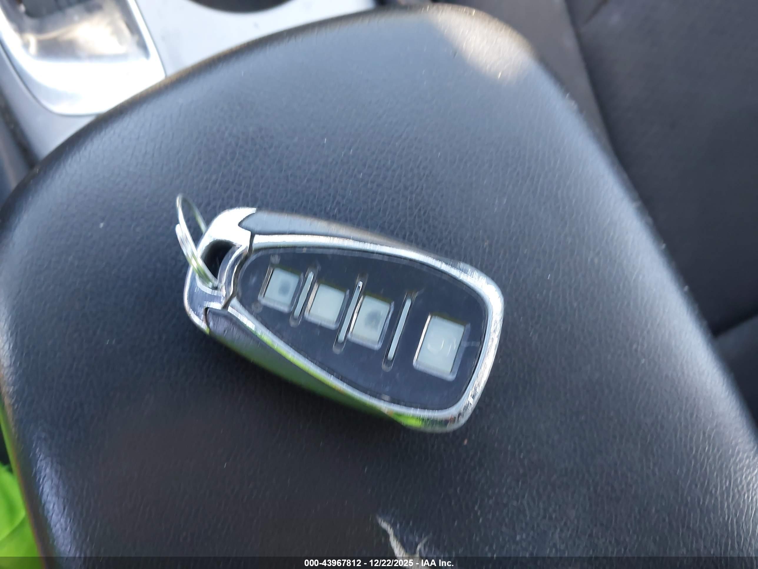 CHEVROLET MALIBU image 11