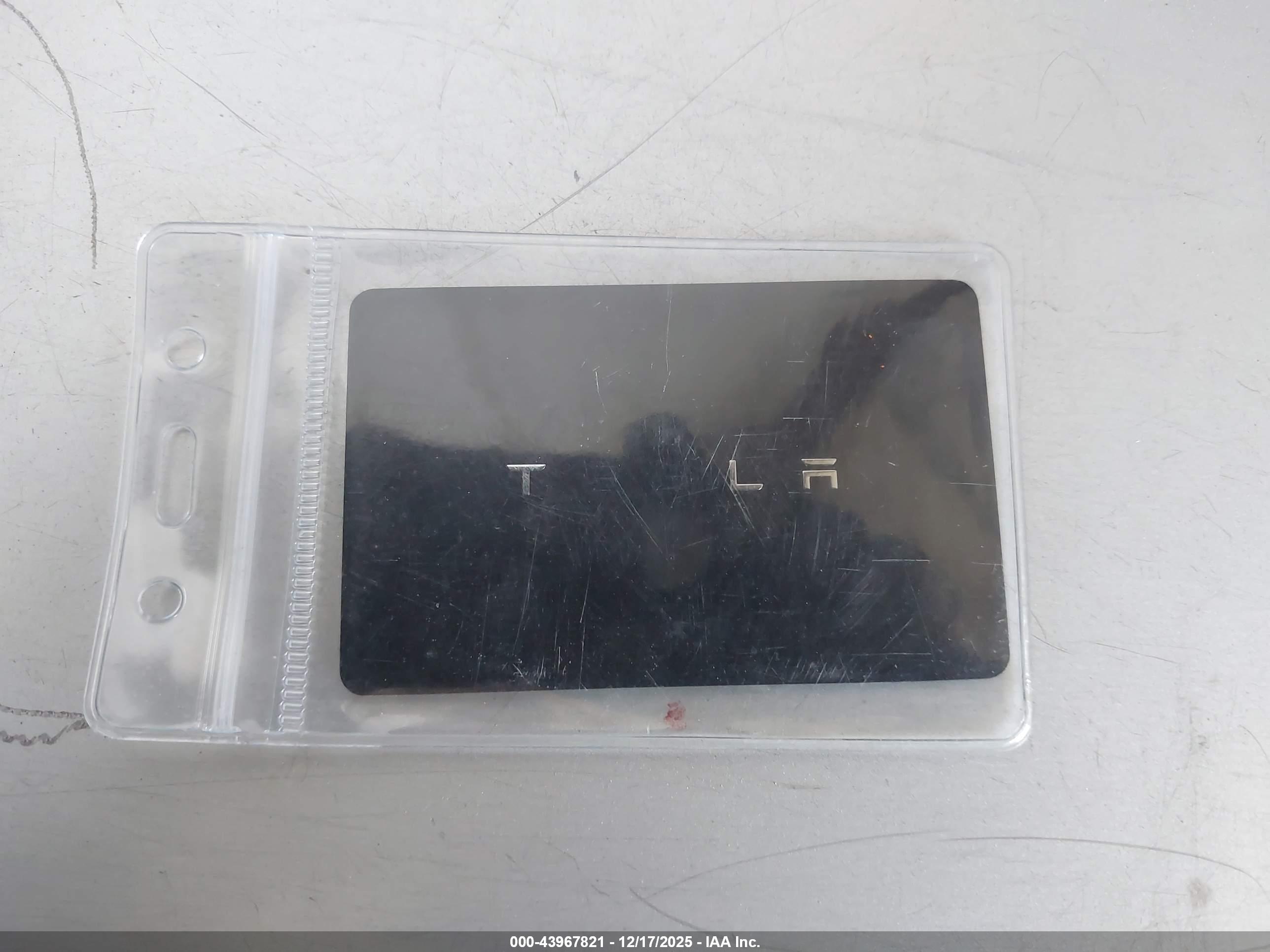 TESLA MODEL image 11