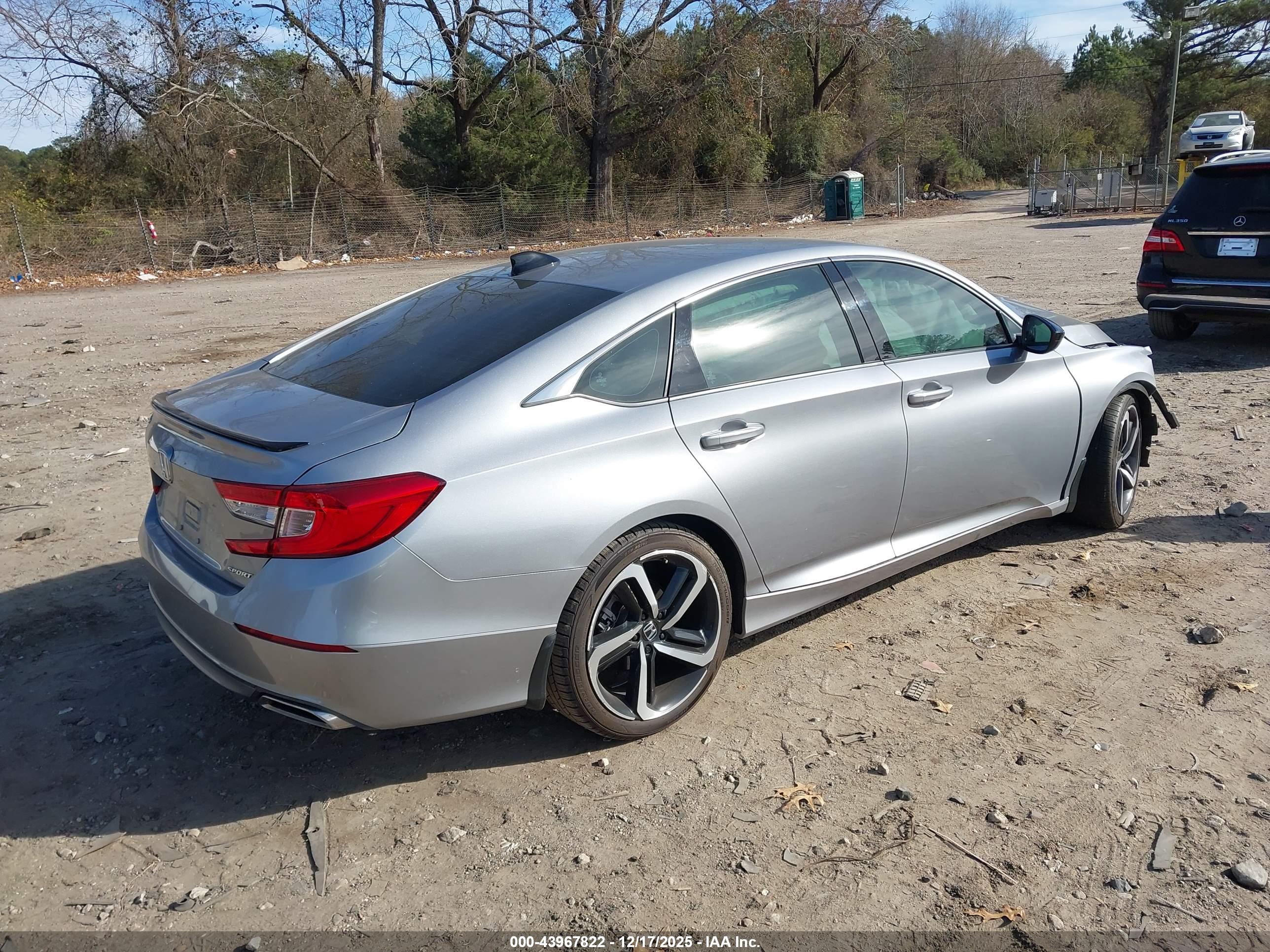 HONDA ACCORD image 4