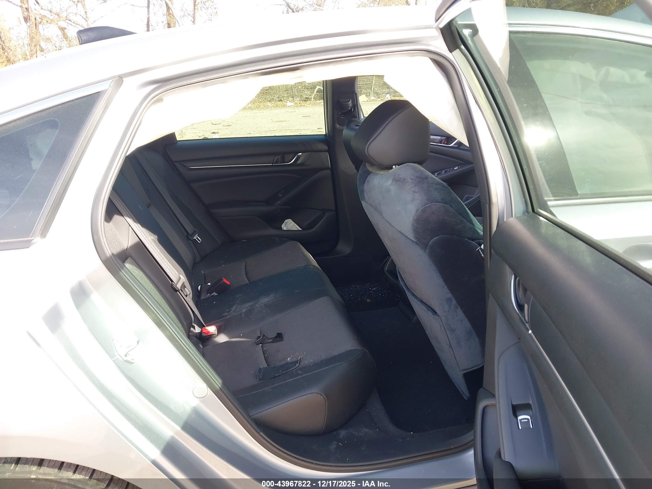 HONDA ACCORD image 8