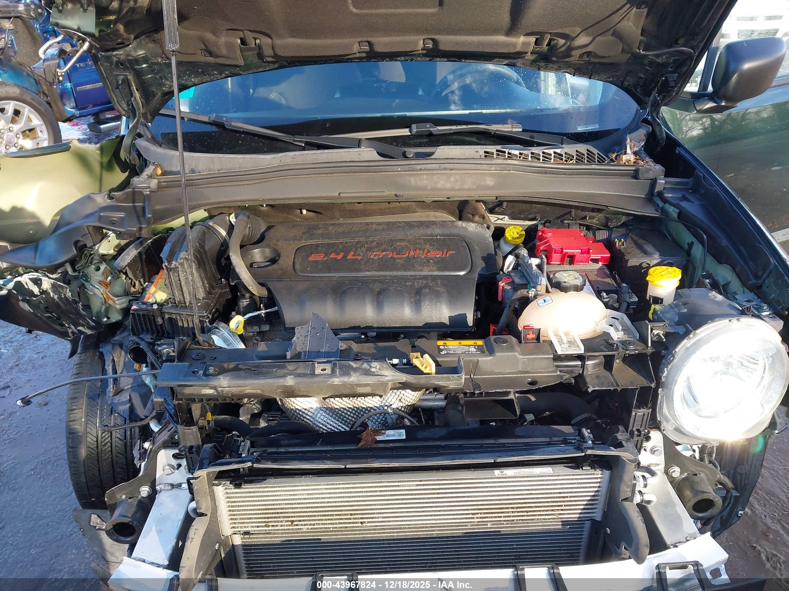 JEEP RENEGADE image 10