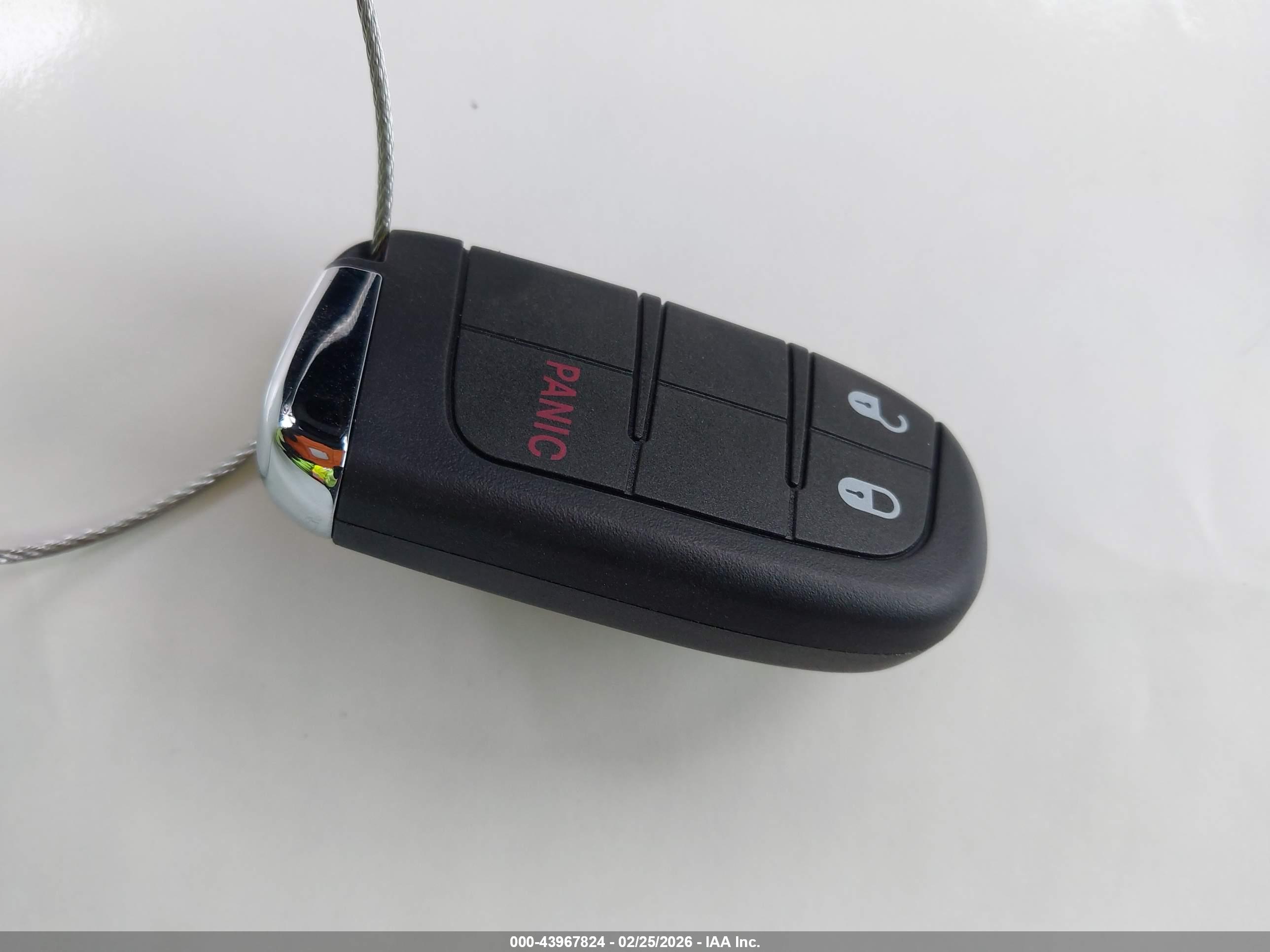 JEEP RENEGADE image 11
