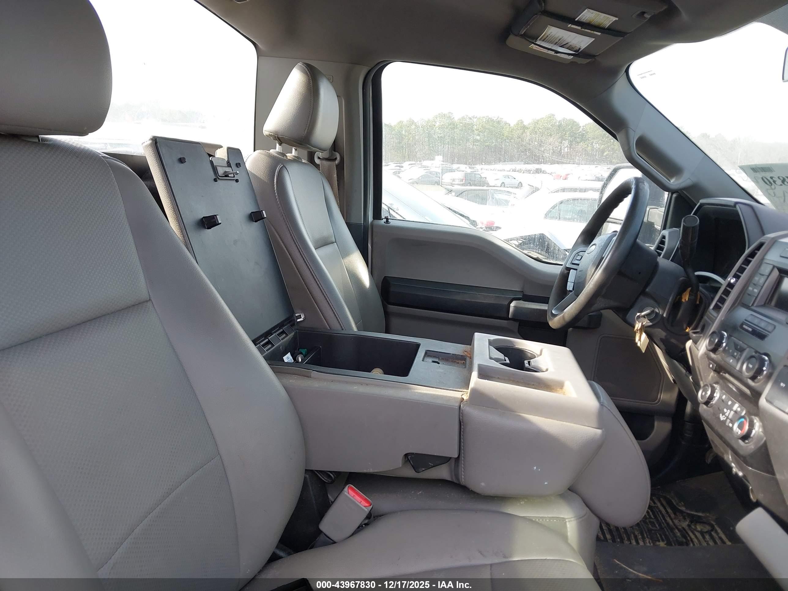 FORD F-250 image 8