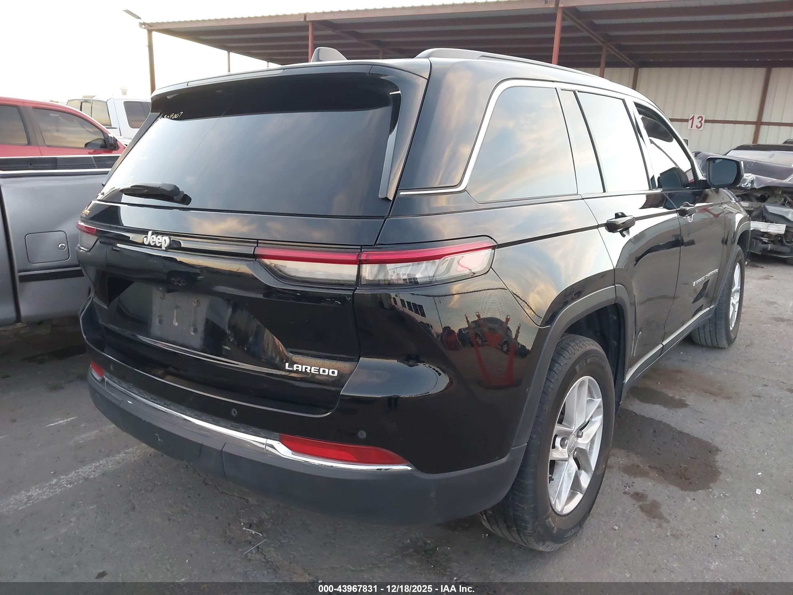 JEEP GRAND image 4