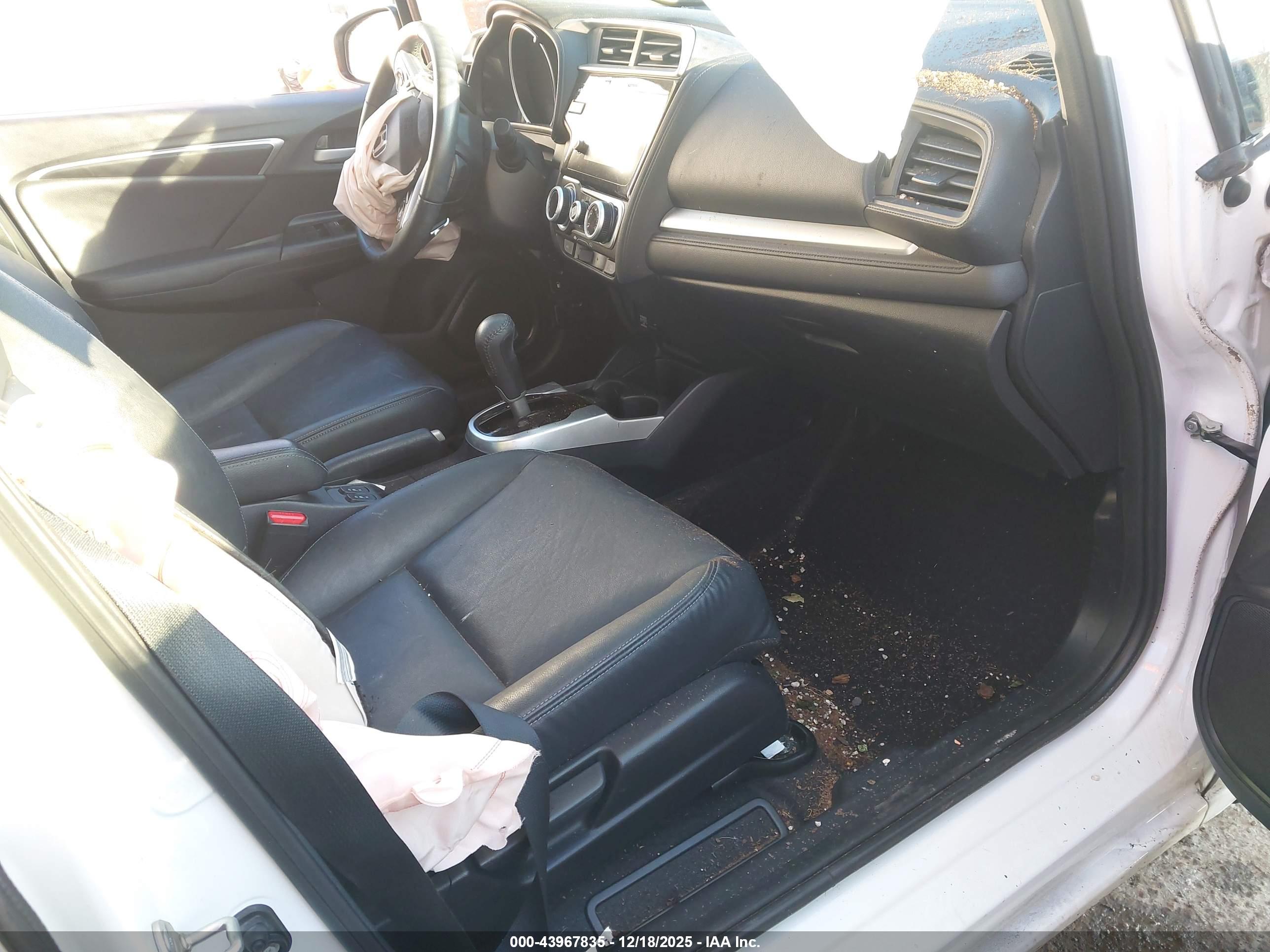 HONDA FIT image 5
