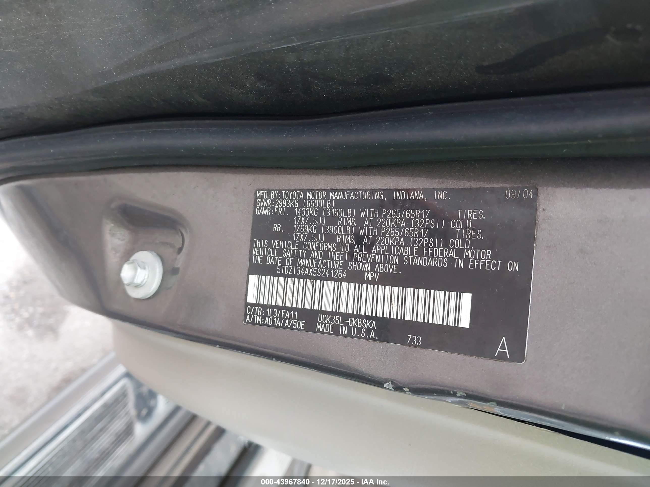 TOYOTA SEQUOIA image 9