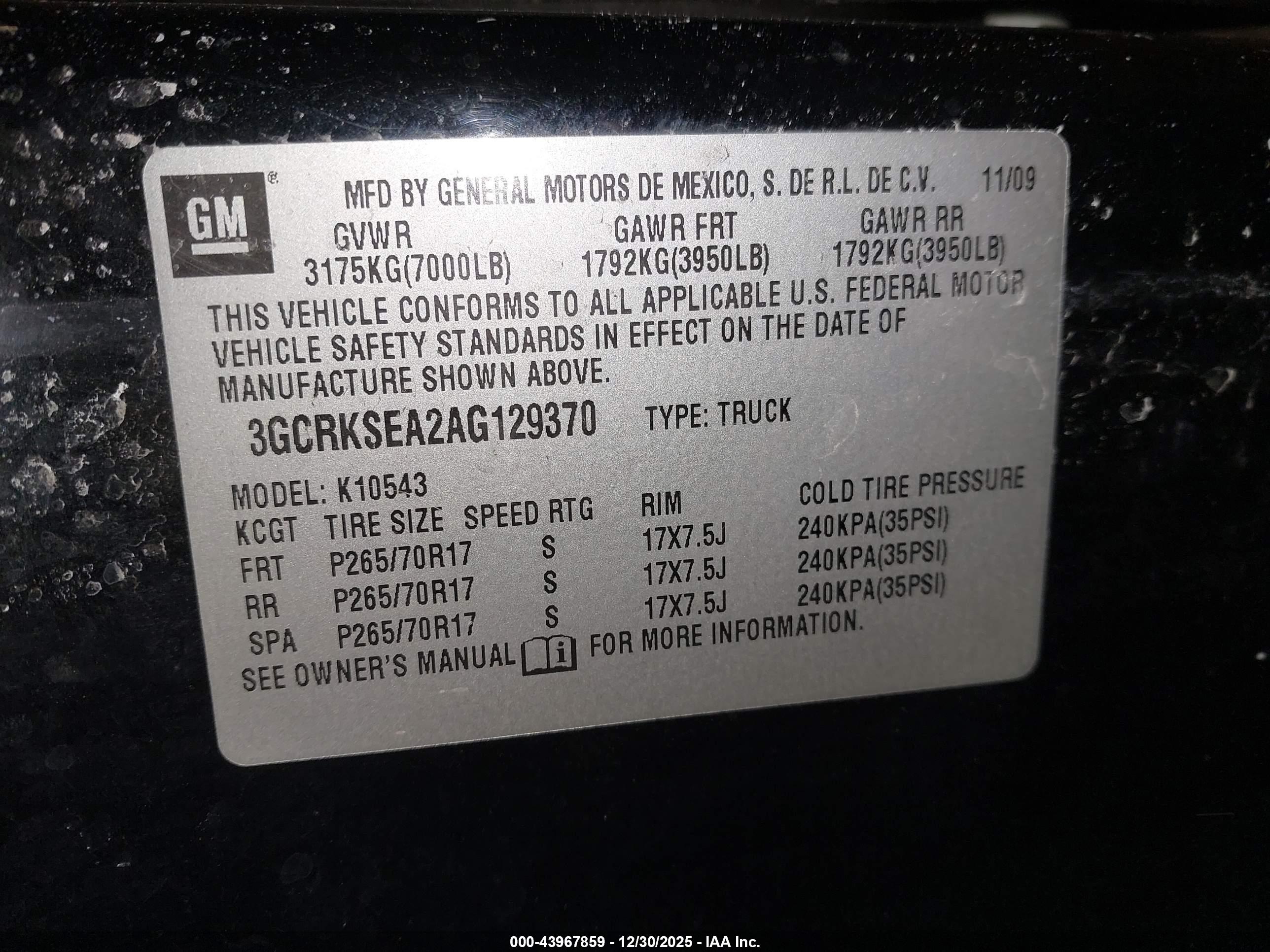CHEVROLET SILVERADO image 9