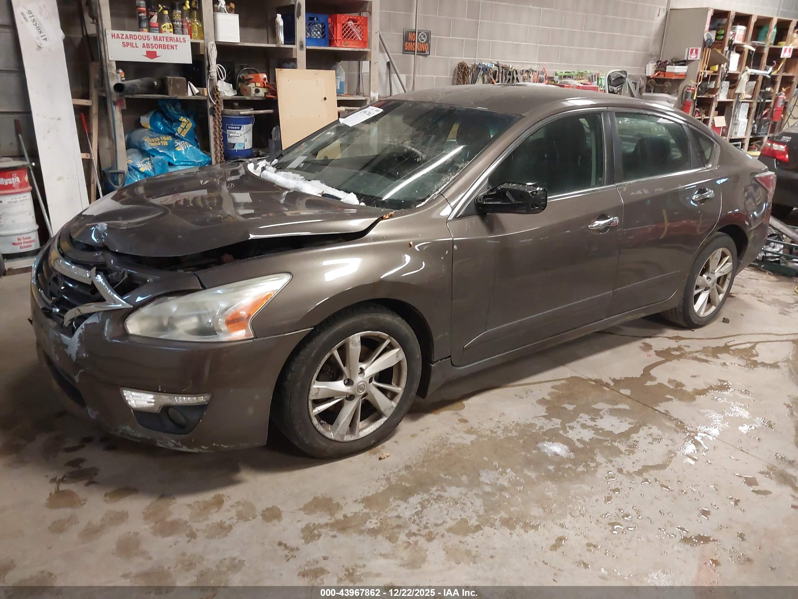 NISSAN ALTIMA image 2