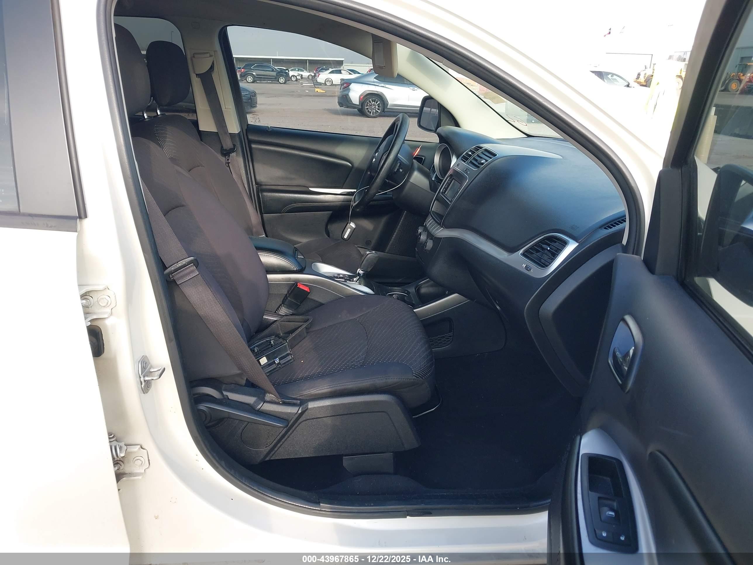 DODGE JOURNEY image 5