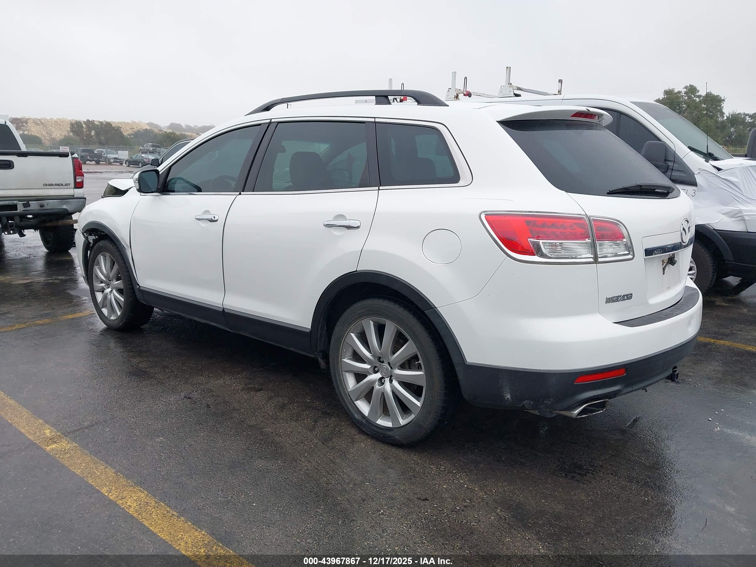 MAZDA CX-9 image 3