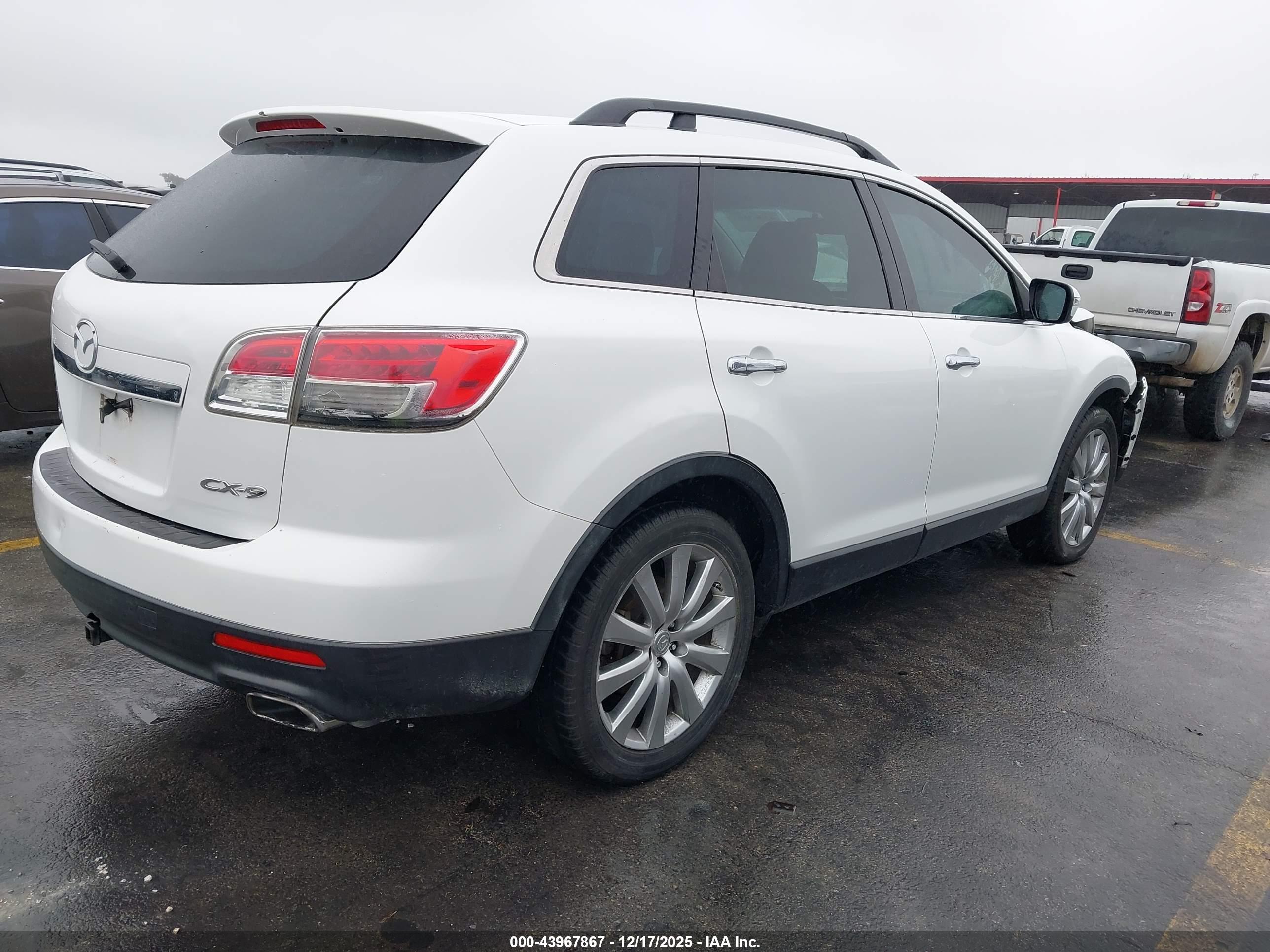 MAZDA CX-9 image 4