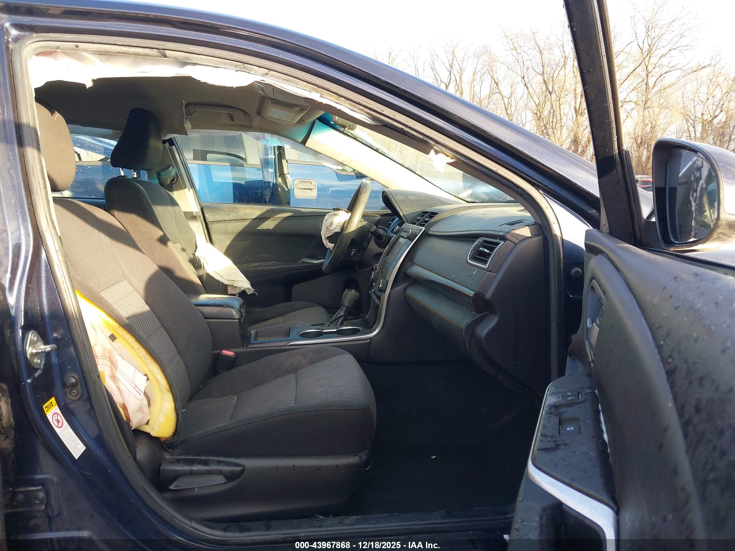 TOYOTA CAMRY image 5