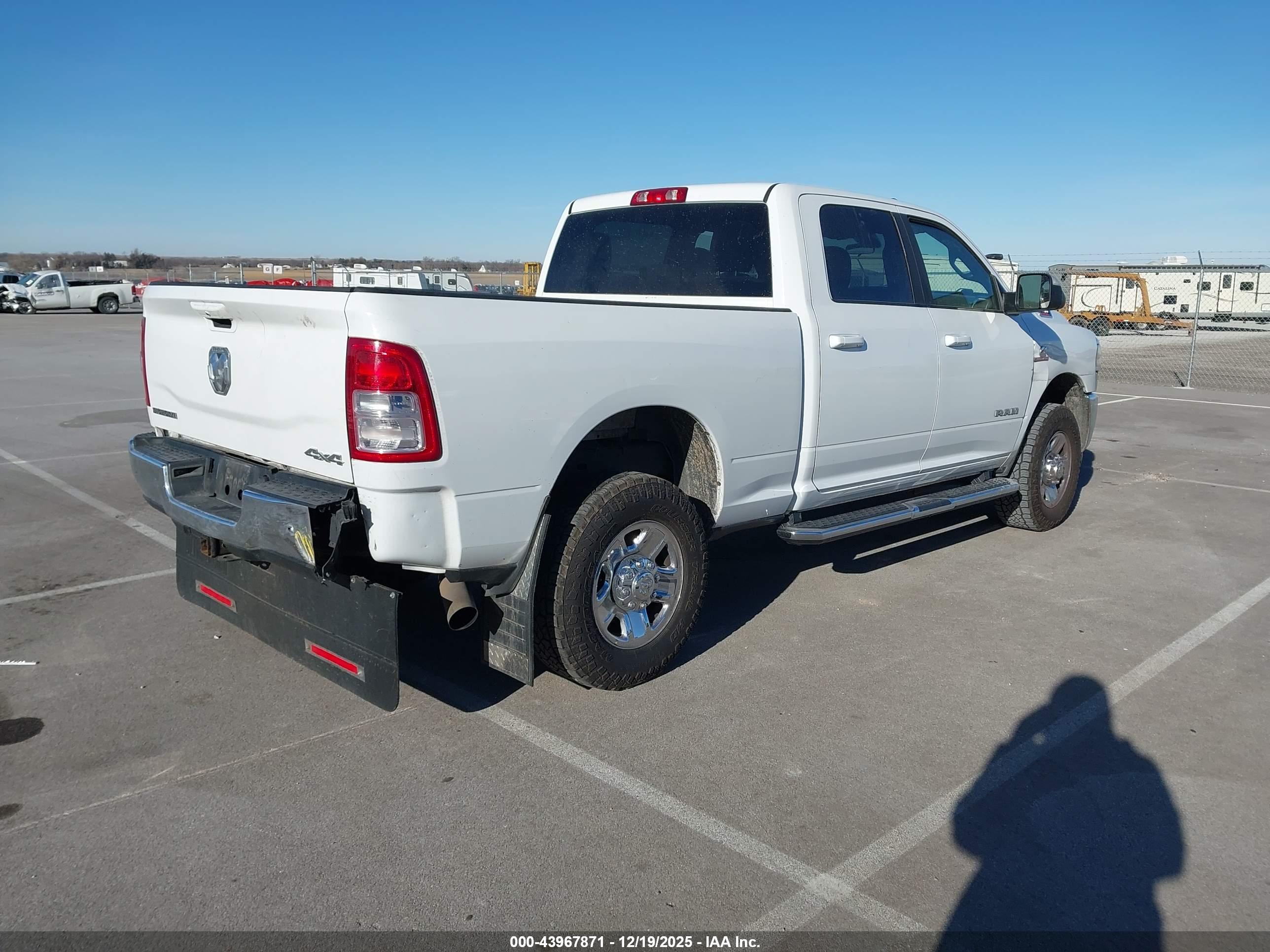 RAM 2500 image 4
