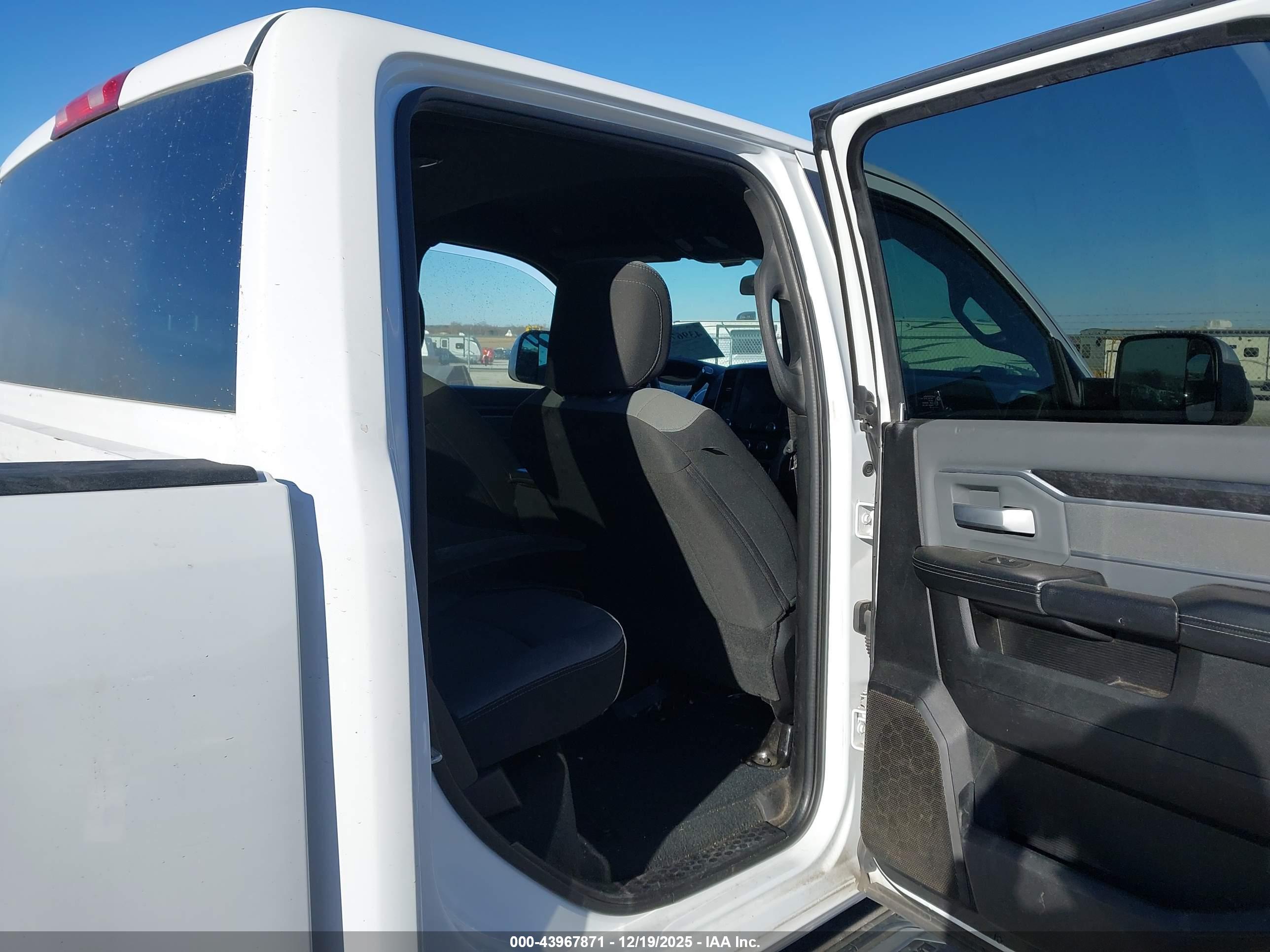 RAM 2500 image 8